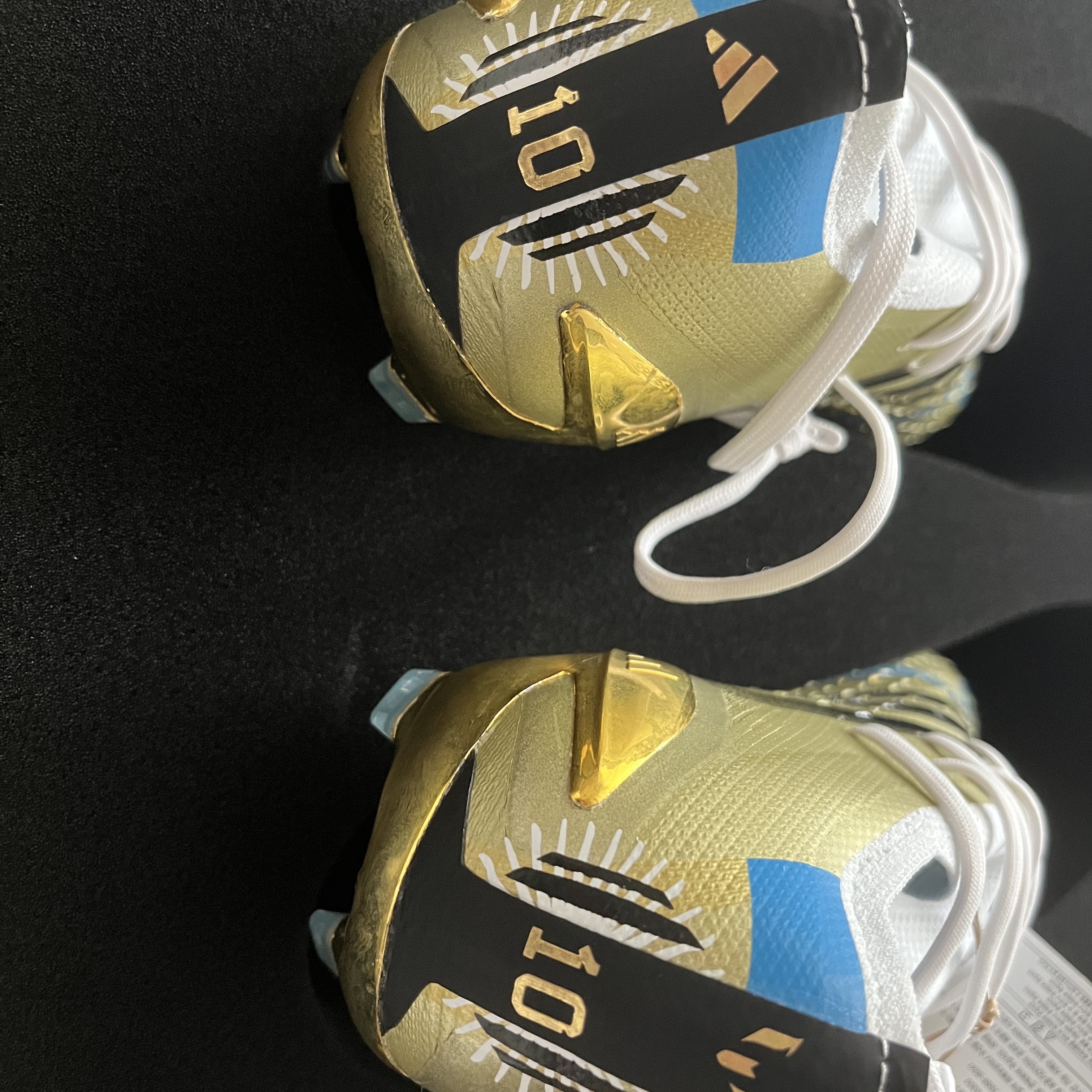 Adidas X Speedportal Leyenda.1 FG Gold Metallic 착용 스타일 - 2