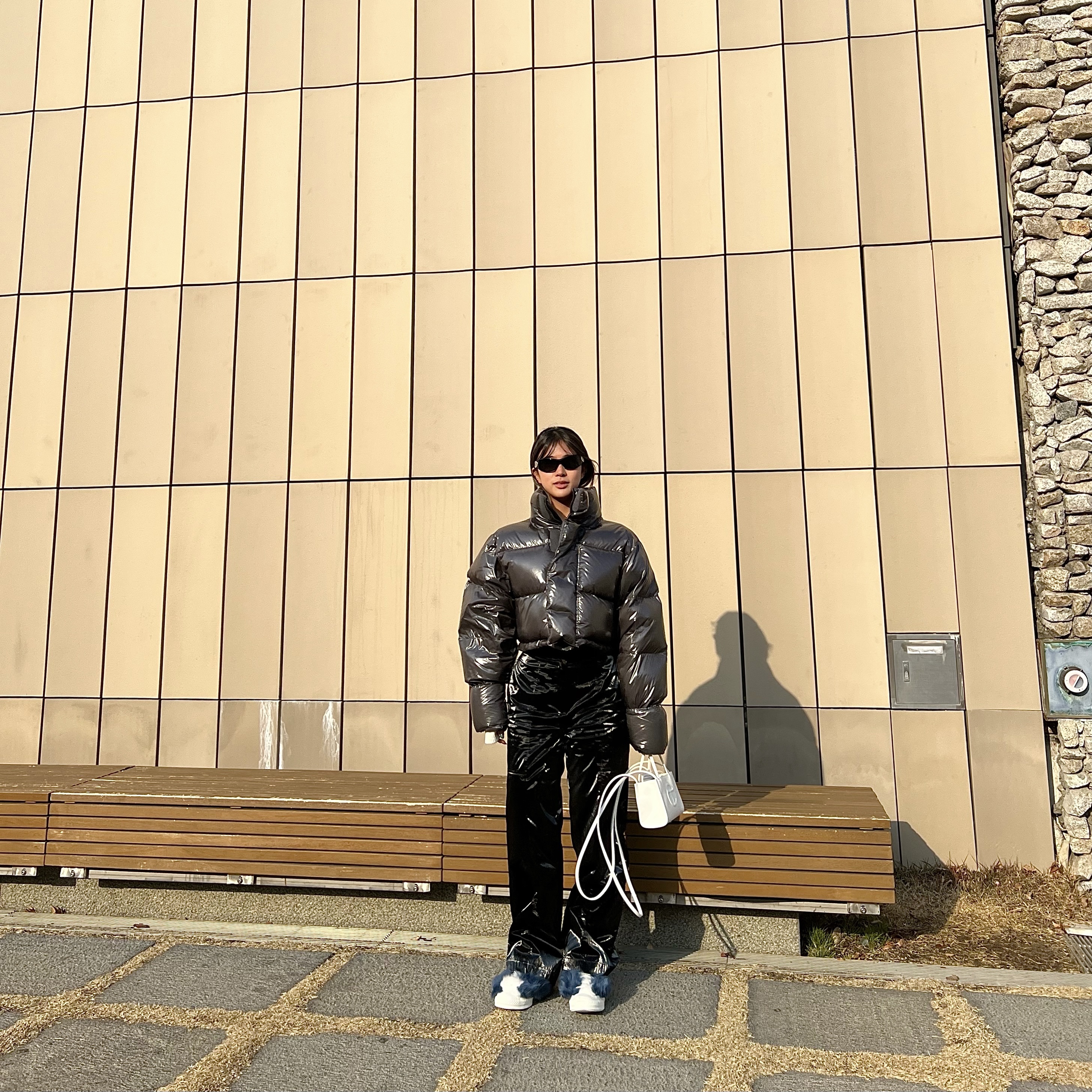 Converse x Ambush Chuck 70 Fuzzy Navy Blue, Telfar Small Shopping Bag White 착용 스타일