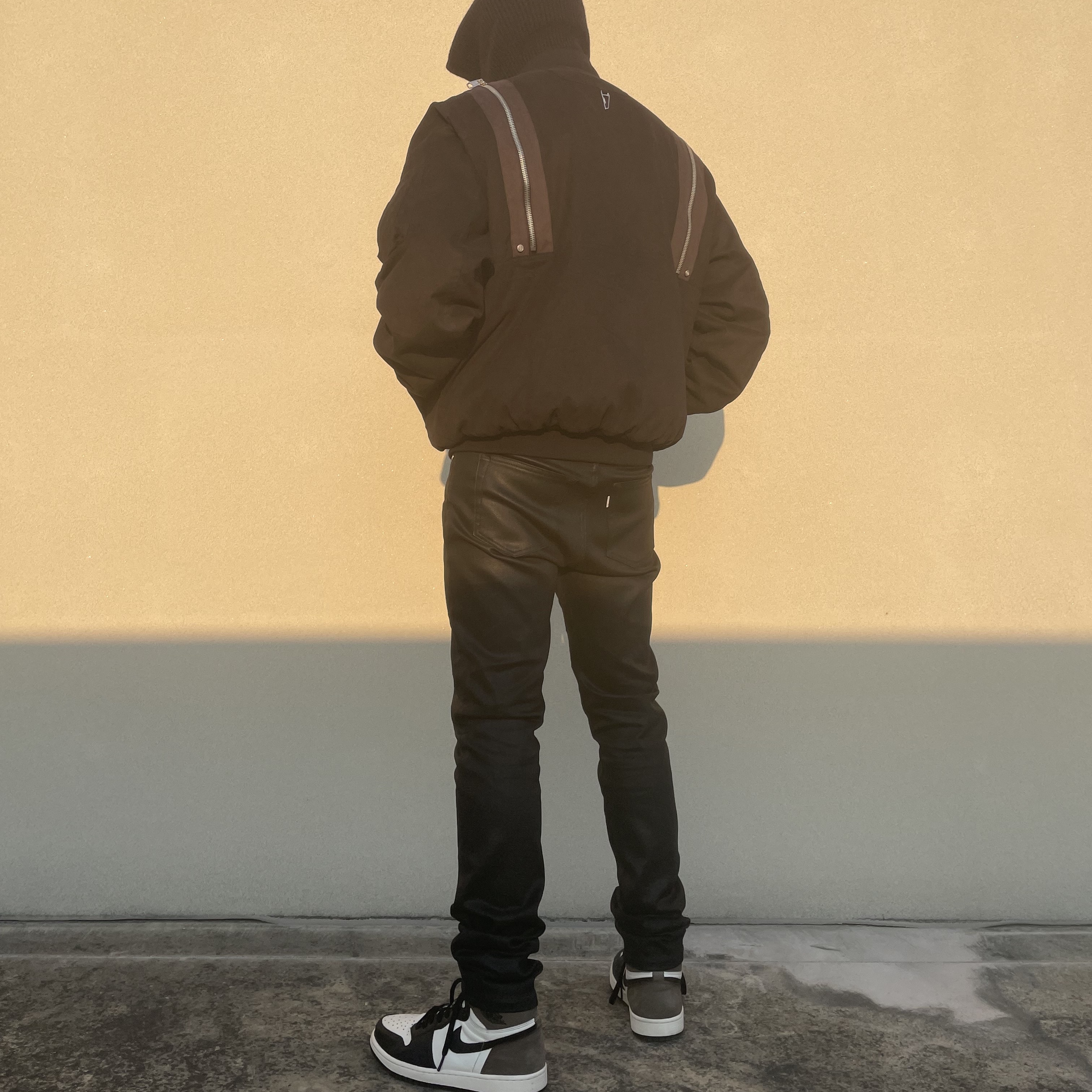 Undermycar Rumlow Back Zip Cotton Garment Bomber Dark Gull - 22FW 착용 스타일 - 1