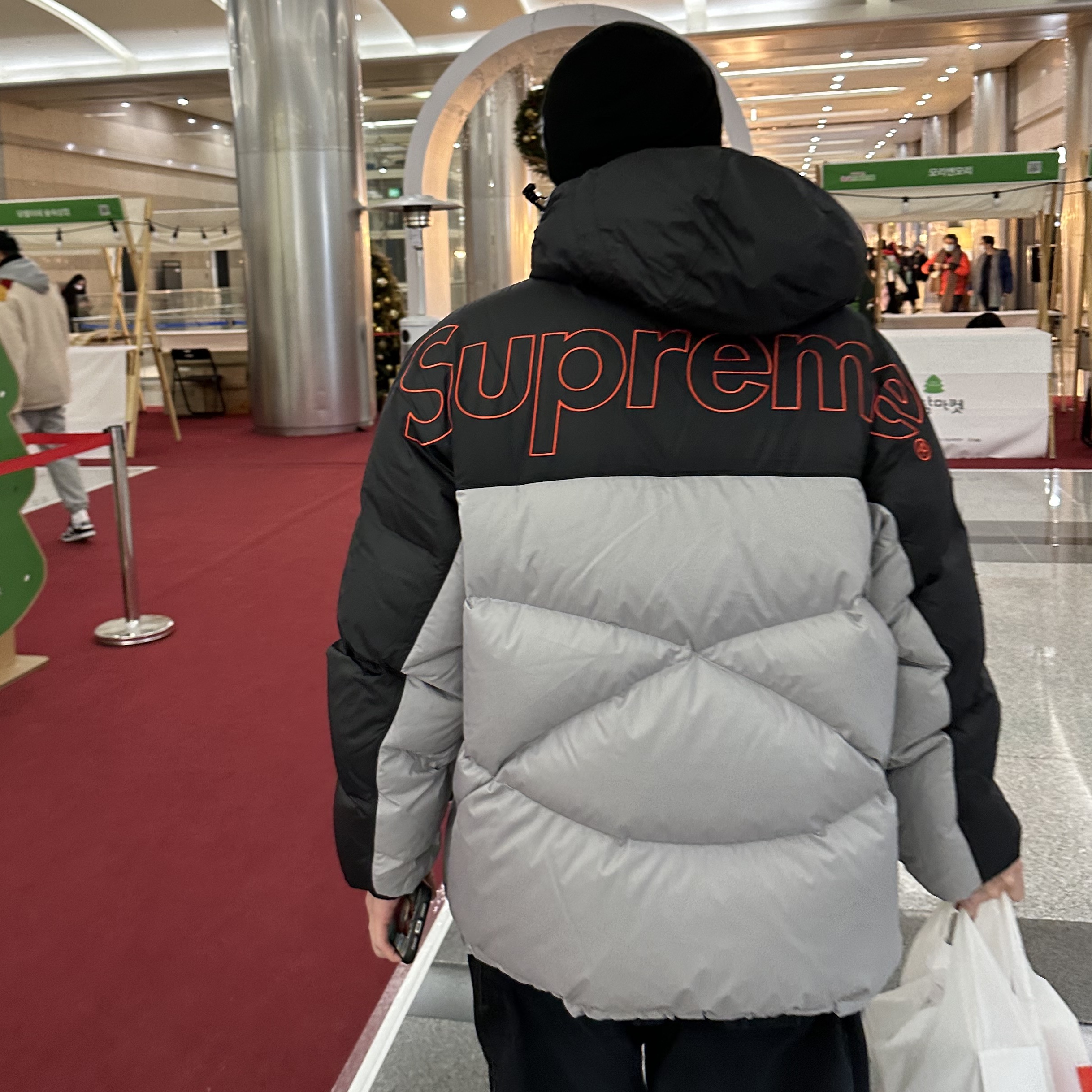 Supreme x The North Face 800-Fill Half Zip Hooded Pullover Grey - 22FW, adidas Yeezy Knit RNR Boot Sulfur 착용 스타일 - 3