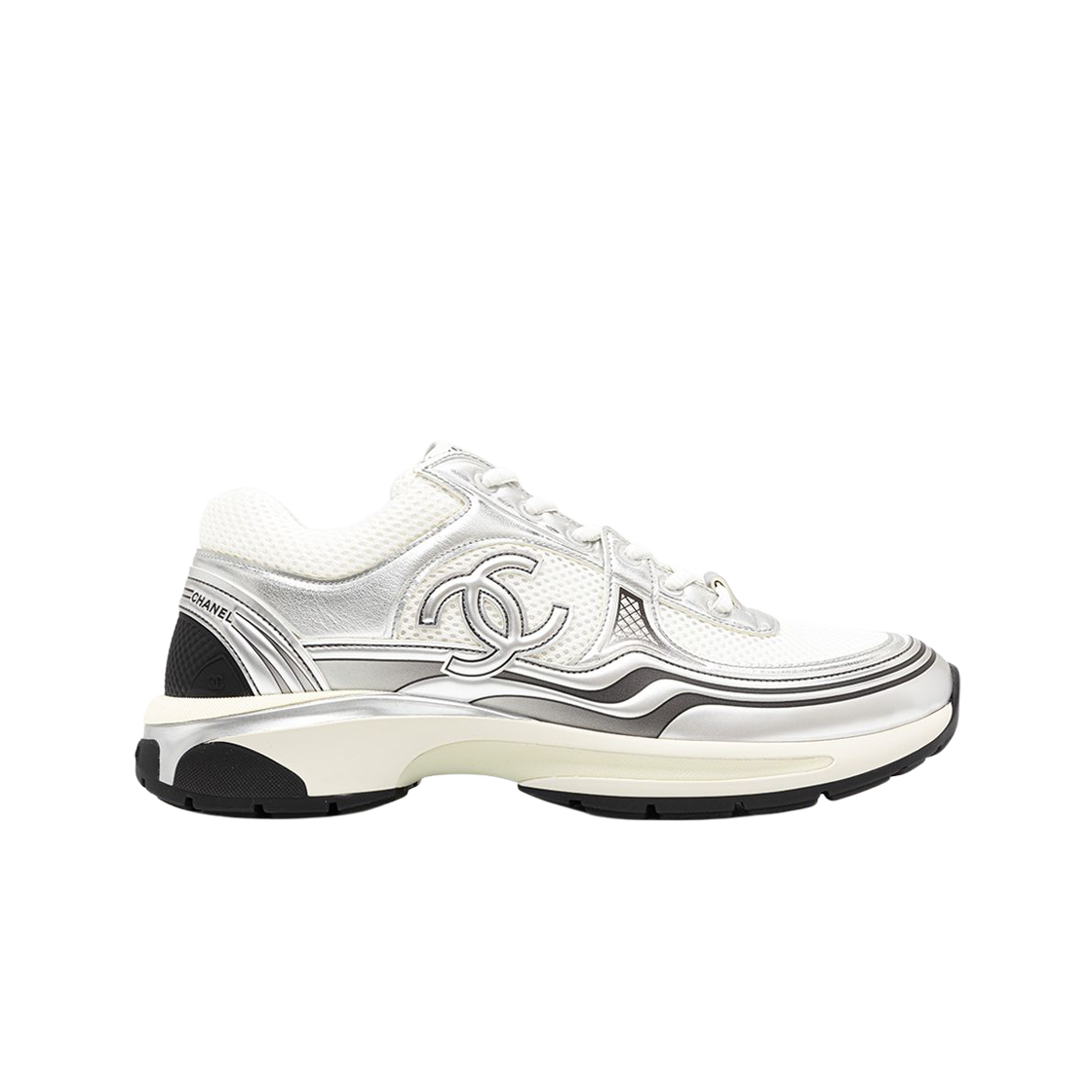 샤넬 스니커즈 패브릭 라미네이티드 & 화이트 실버(Chanel Sneakers Fabric Laminated & White Silver)