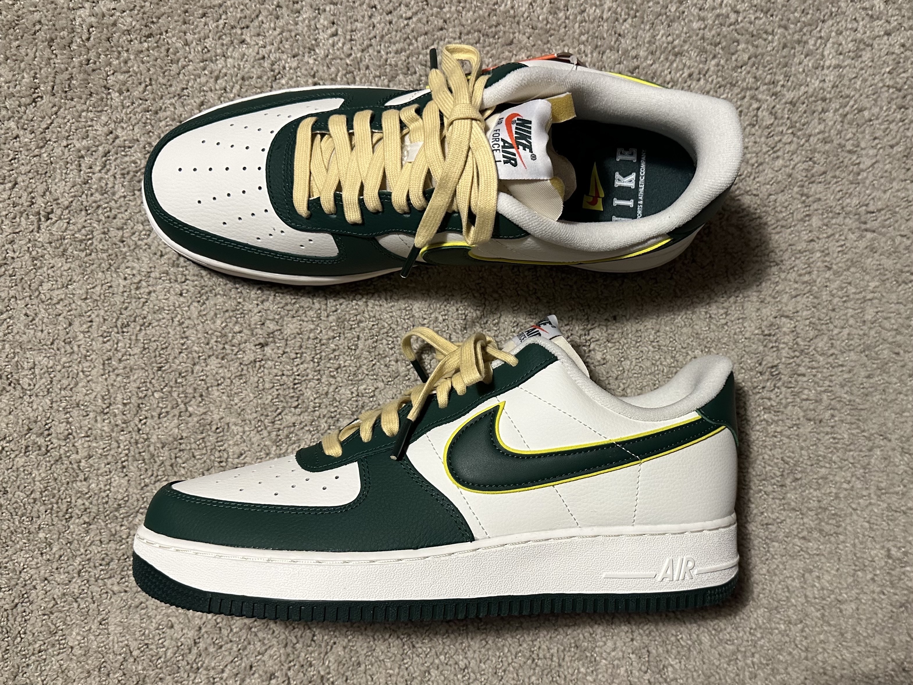 Nike Air Force 1 '07 LV8 Sail Noble Green, (GS) Jordan 1 Mid Sonics 2021 착용 스타일 - 2