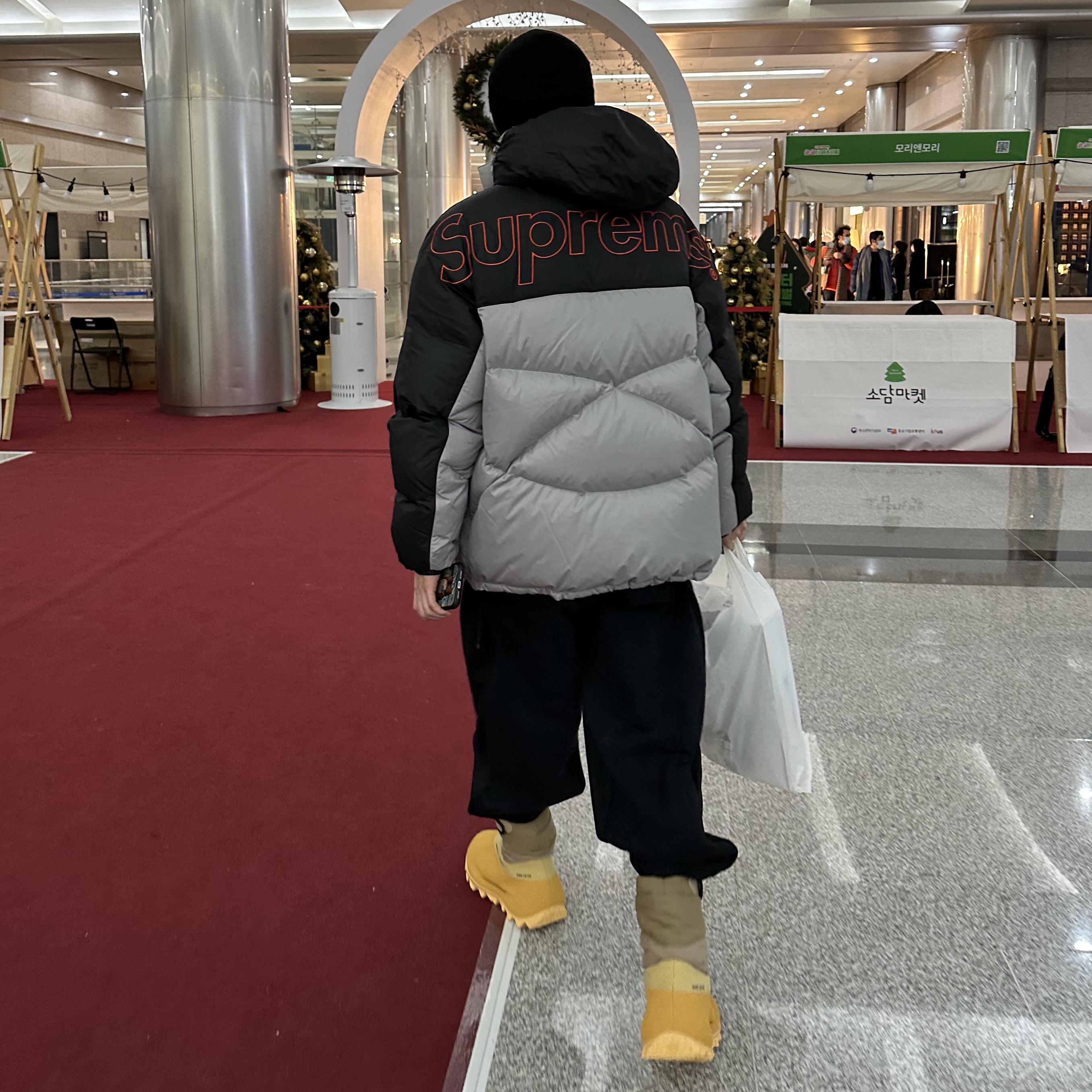 Supreme x The North Face 800-Fill Half Zip Hooded Pullover Grey - 22FW, adidas Yeezy Knit RNR Boot Sulfur 착용 스타일 - 4