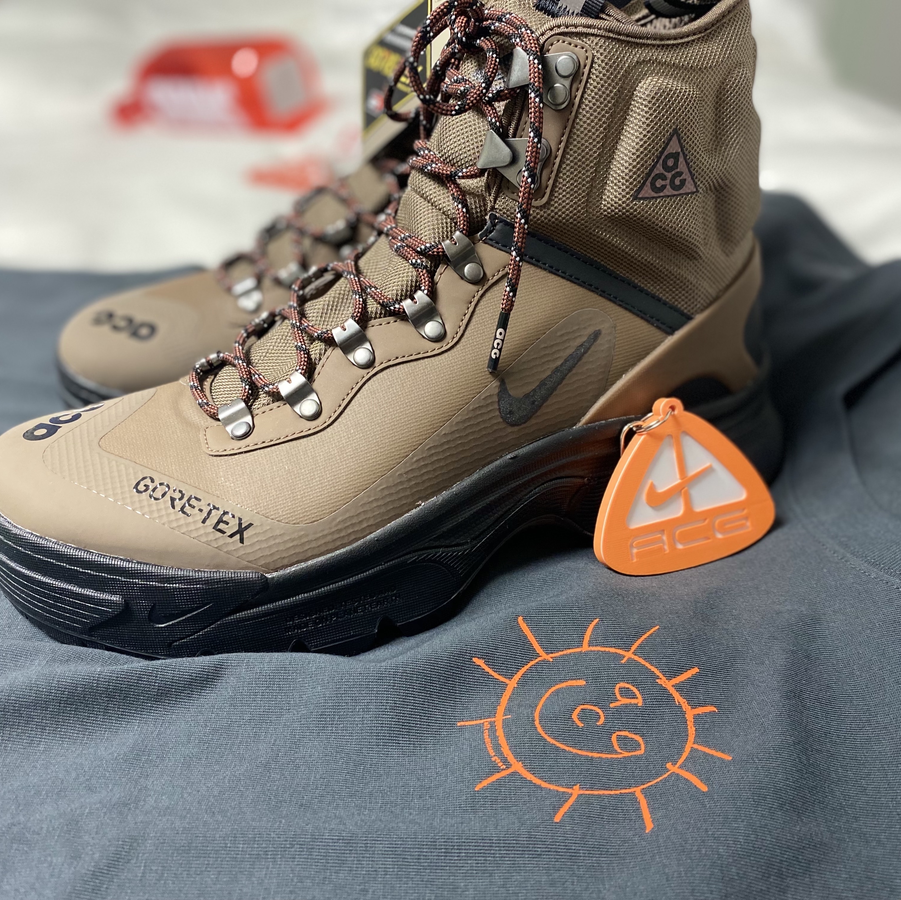 Nike ACG Sunshine T-Shirt Dark Smoke Grey - Asia 착용 스타일 - 1