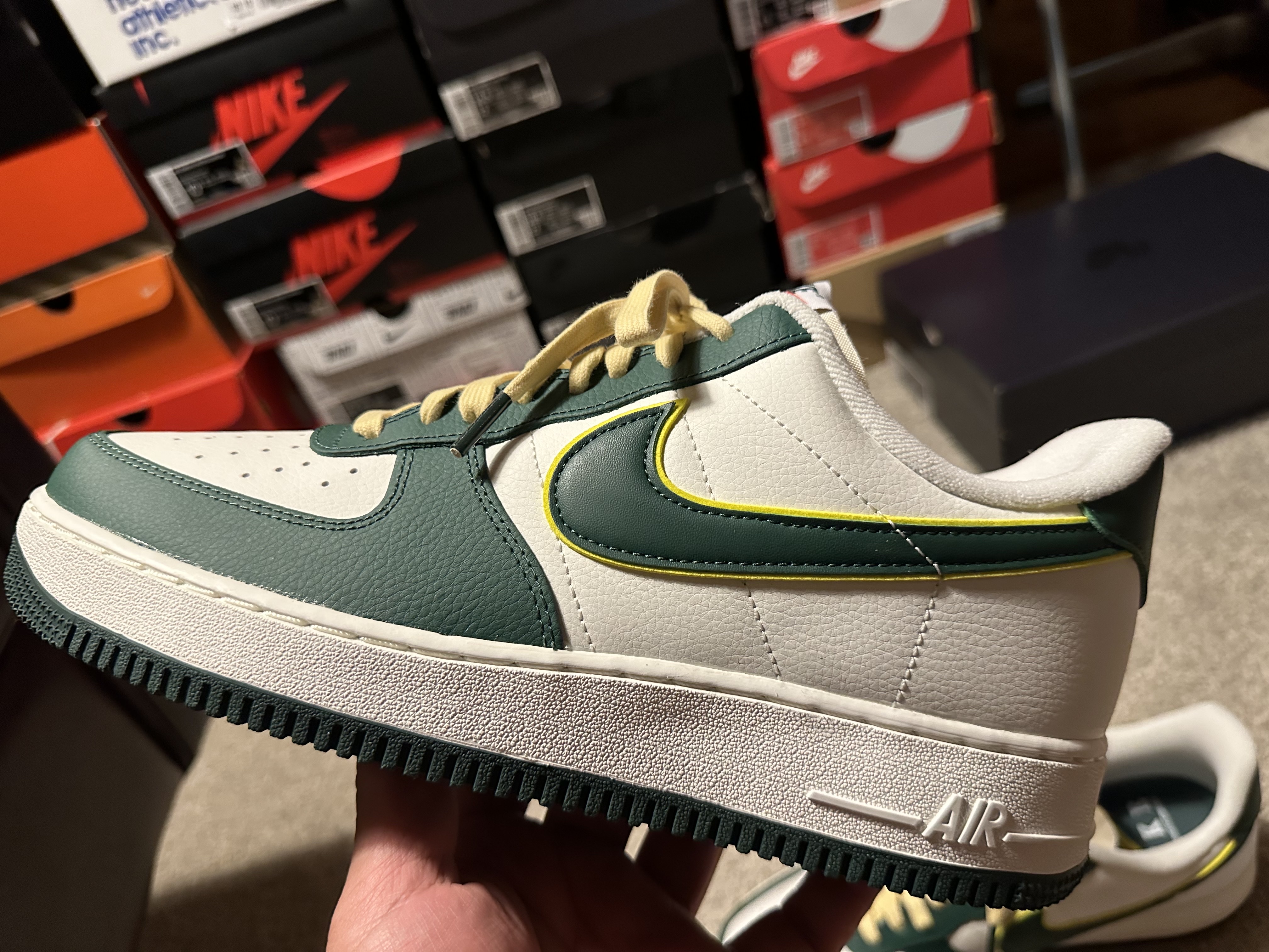Nike Air Force 1 '07 LV8 Sail Noble Green, (GS) Jordan 1 Mid Sonics 2021 착용 스타일 - 4