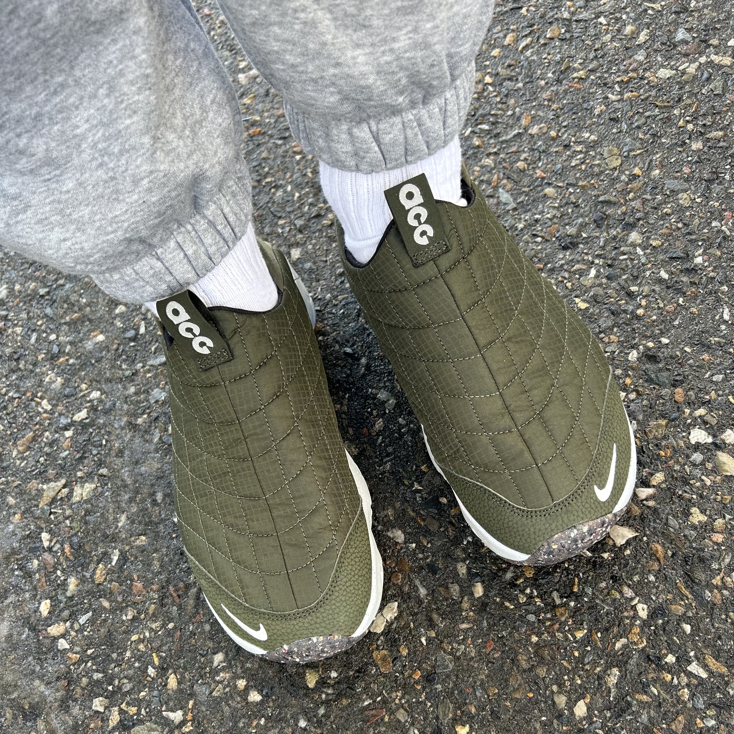 Nike ACG Moc 3.5 Cargo Khaki 착용 스타일 - 2