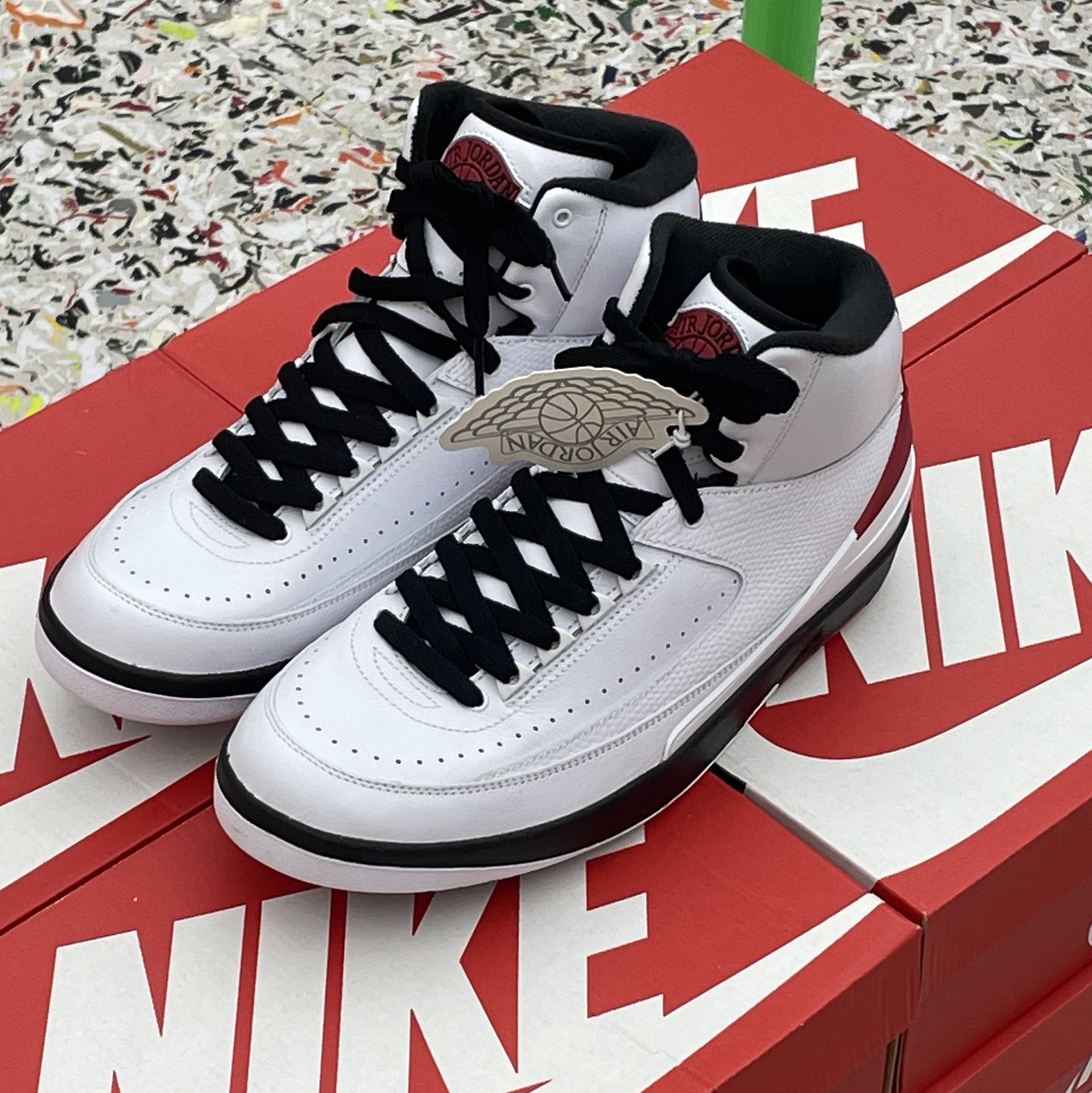 Jordan 2 Retro OG Chicago 착용 스타일