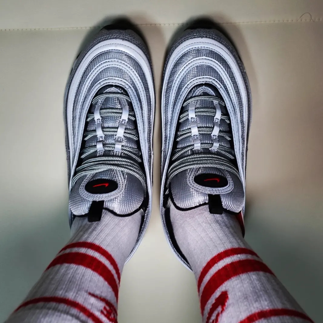 Nike Air Max 97 OG Silver Bullet 2022 착용 스타일 - 3