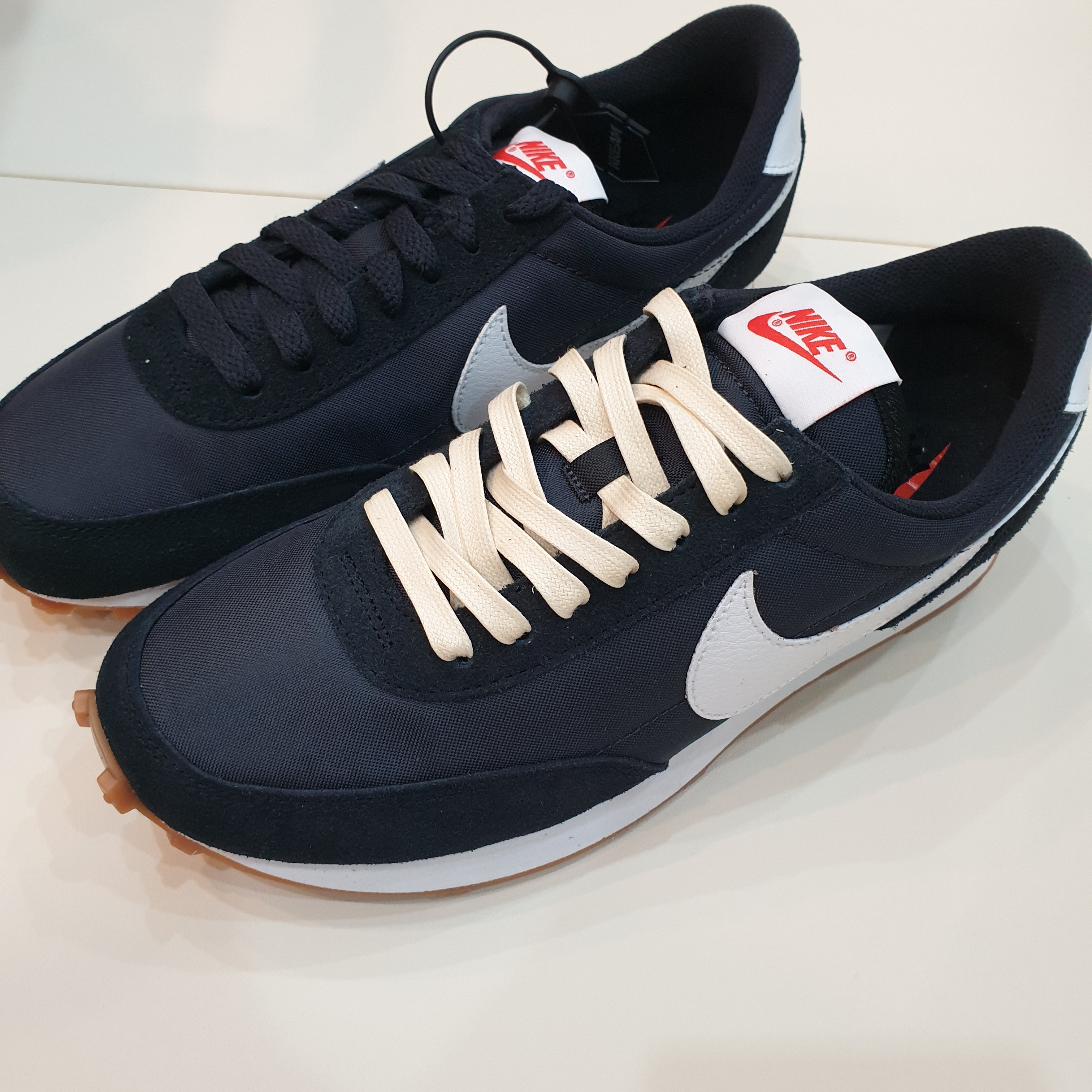 (W) Nike Daybreak Black White 착용 스타일 - 1
