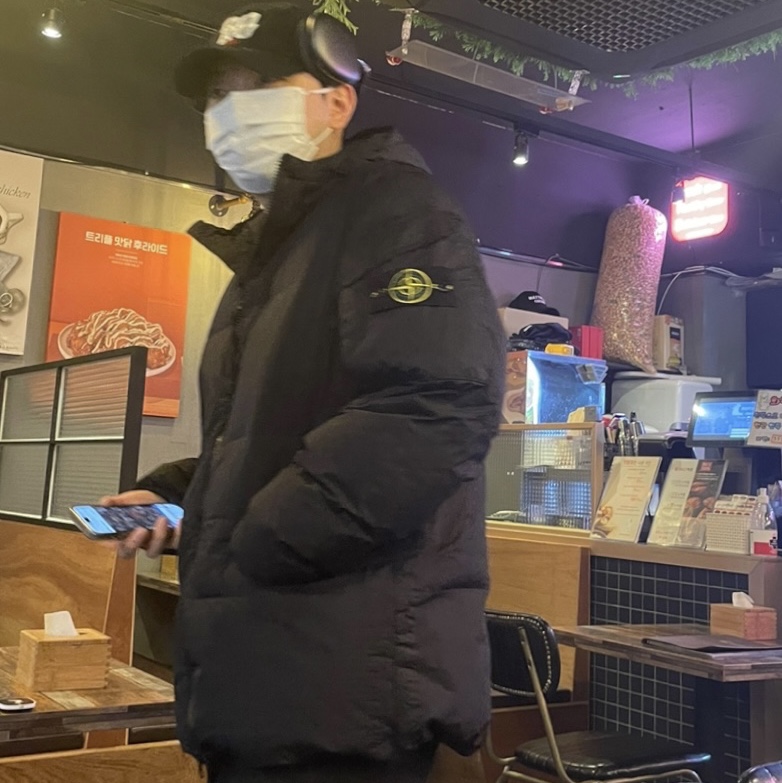 Stone Island 40223 Garment Dyed Crinkle Reps Down Jacket Black - 22FW, Apple AirPods Max Lightning Space Gray (Korean Ver.) 착용 스타일