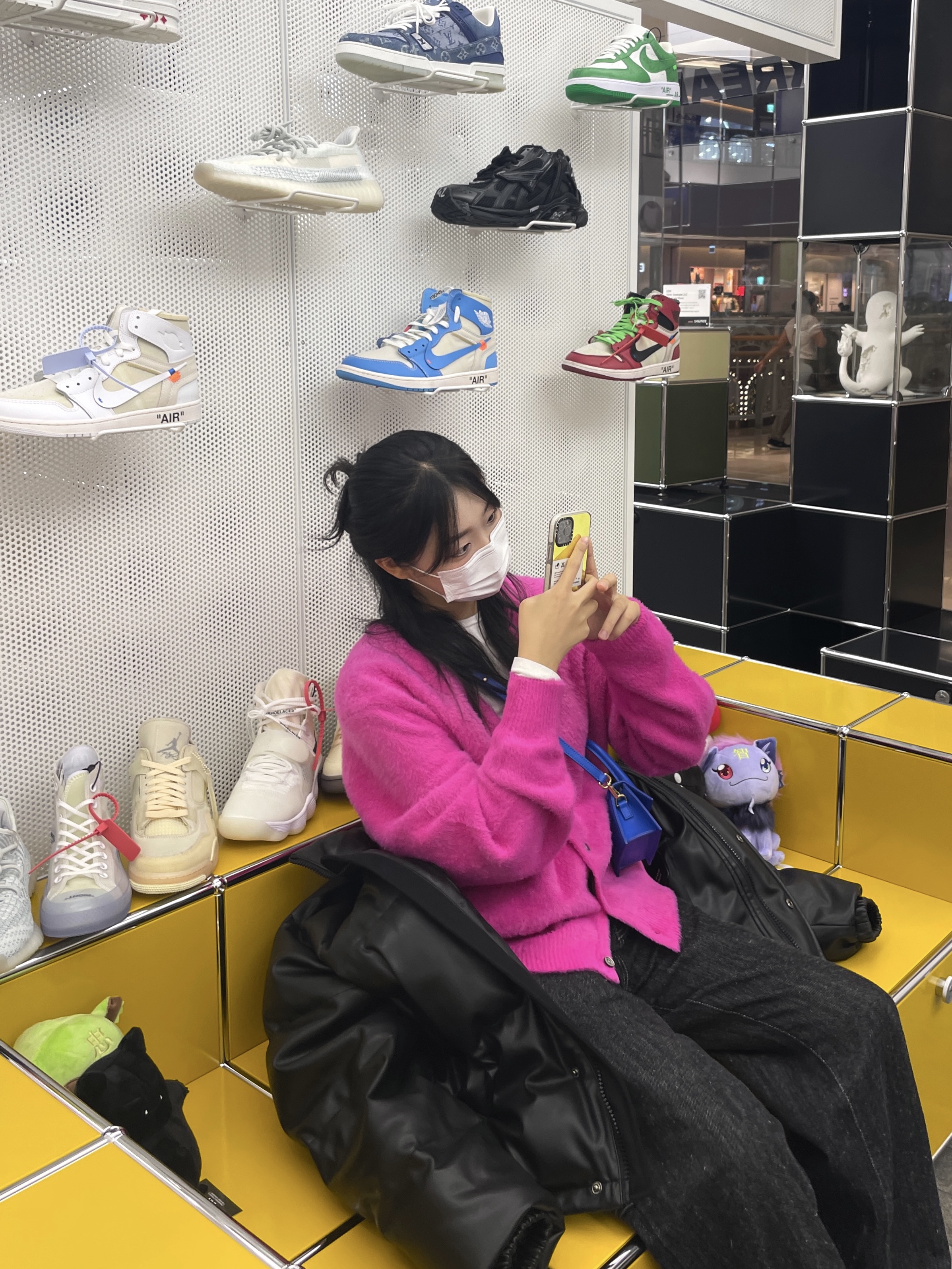 Nike x Supreme Air Force 1 Low Black, Stussy Shaggy Cardigan Fucshia 착용 스타일 - 2