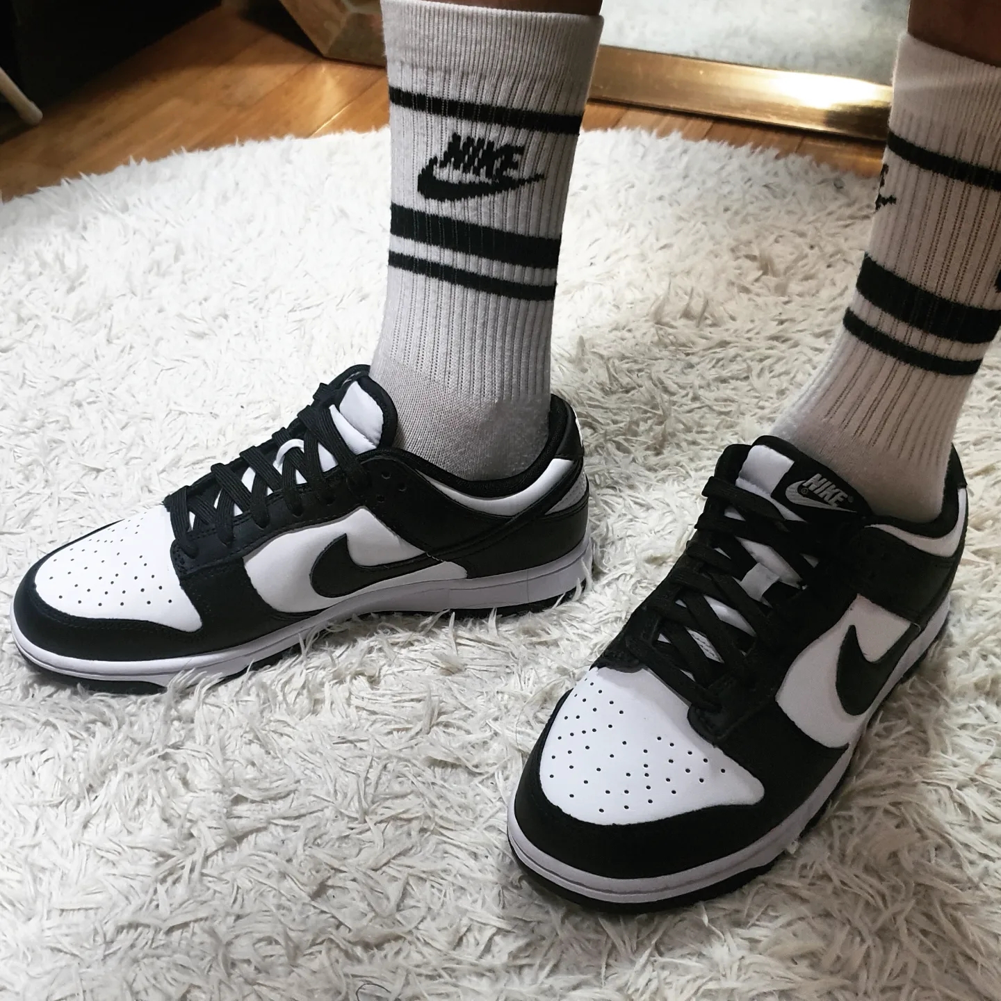 Nike Dunk Low Retro Black 착용 스타일 - 4