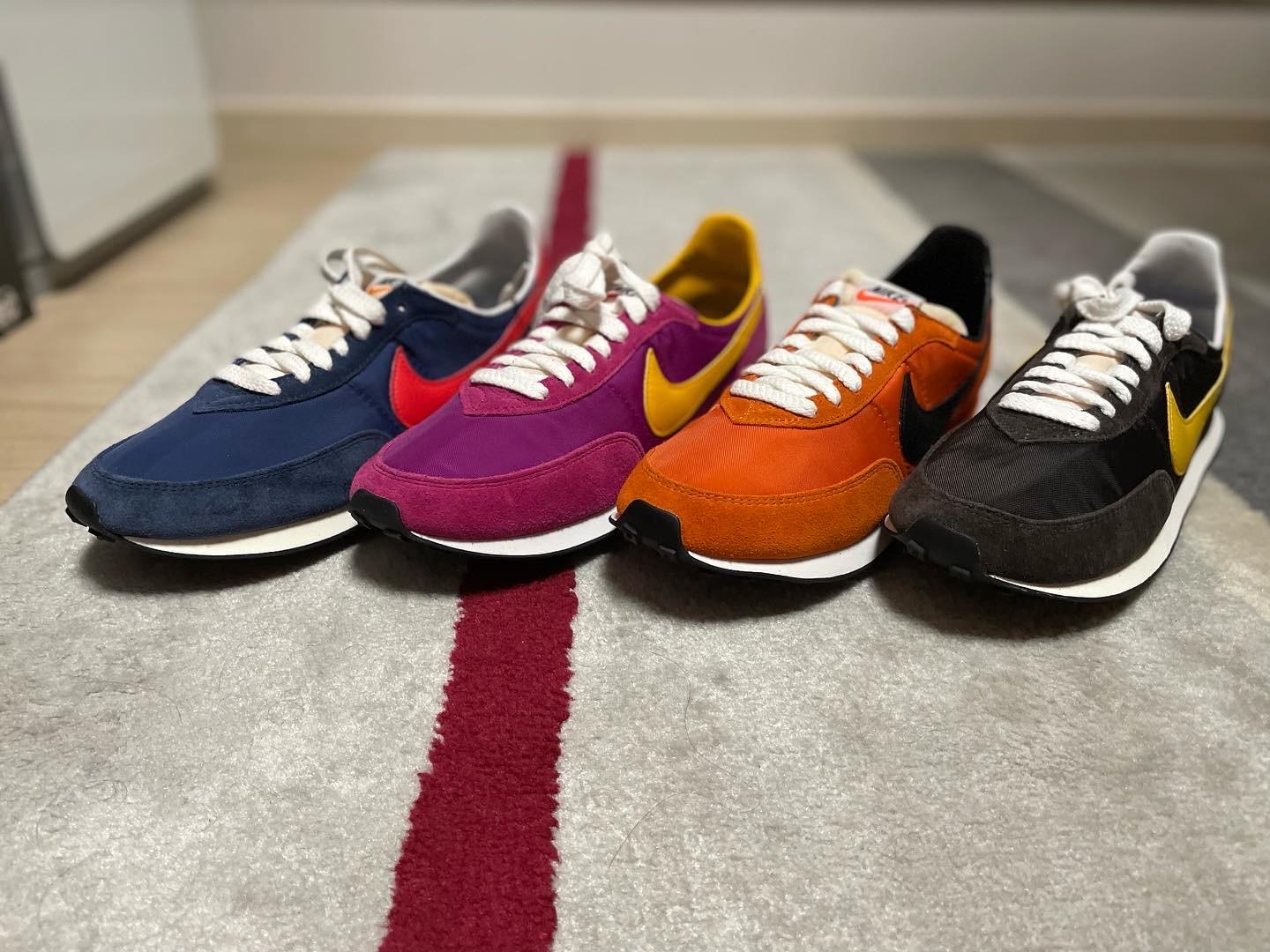 Nike Waffle Trainer 2 SP Starfish, Nike Waffle Trainer 2 SP Midnight Navy 착용 스타일