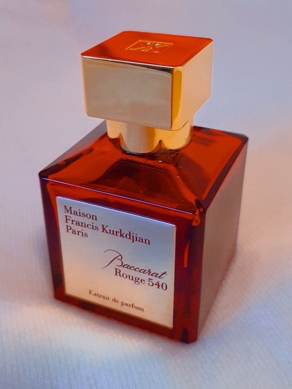 Maison Francis Kurkdjian Baccarat Rouge 540 Extrait De Parfum 70ml 착용 스타일