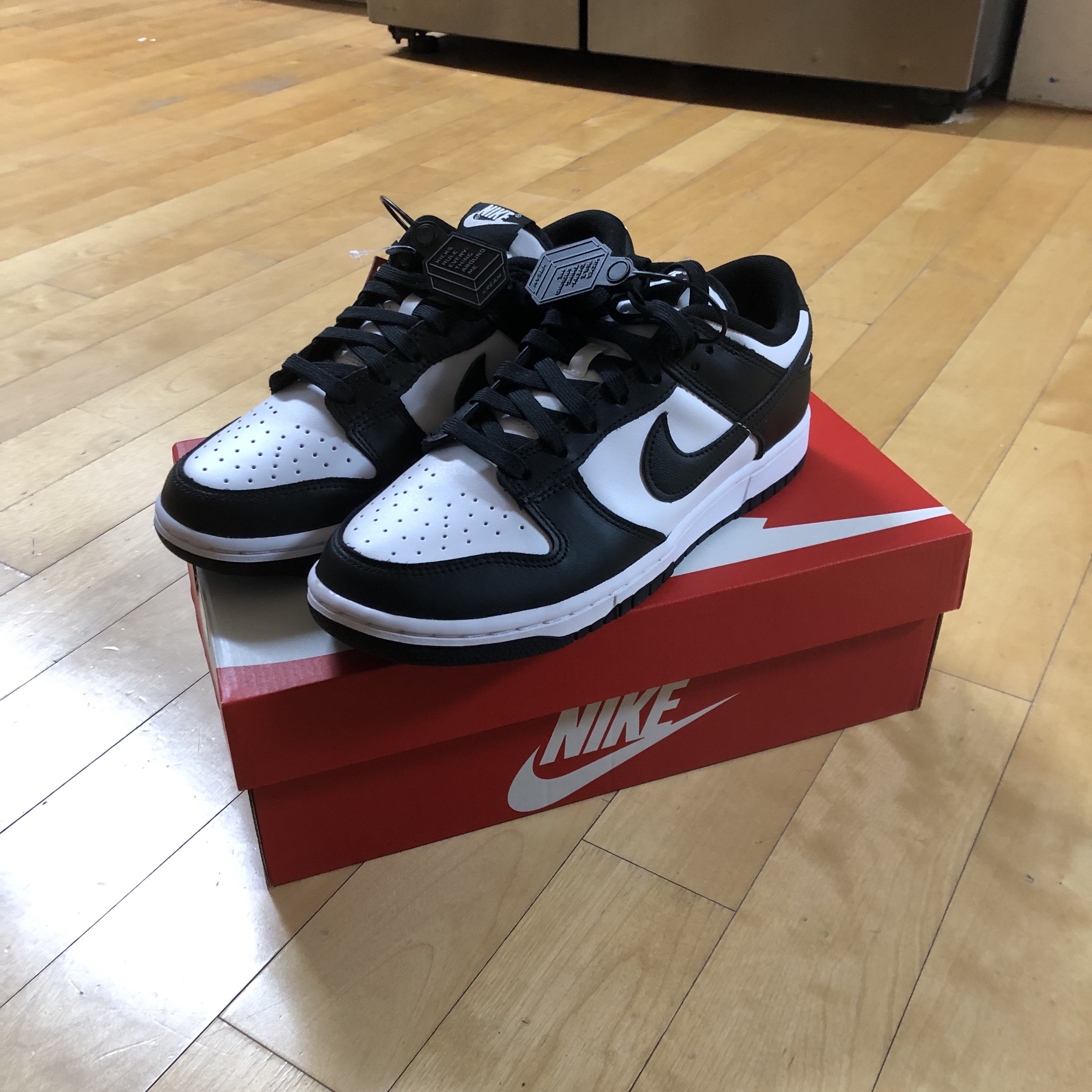 Nike Dunk Low Retro Black 착용 스타일
