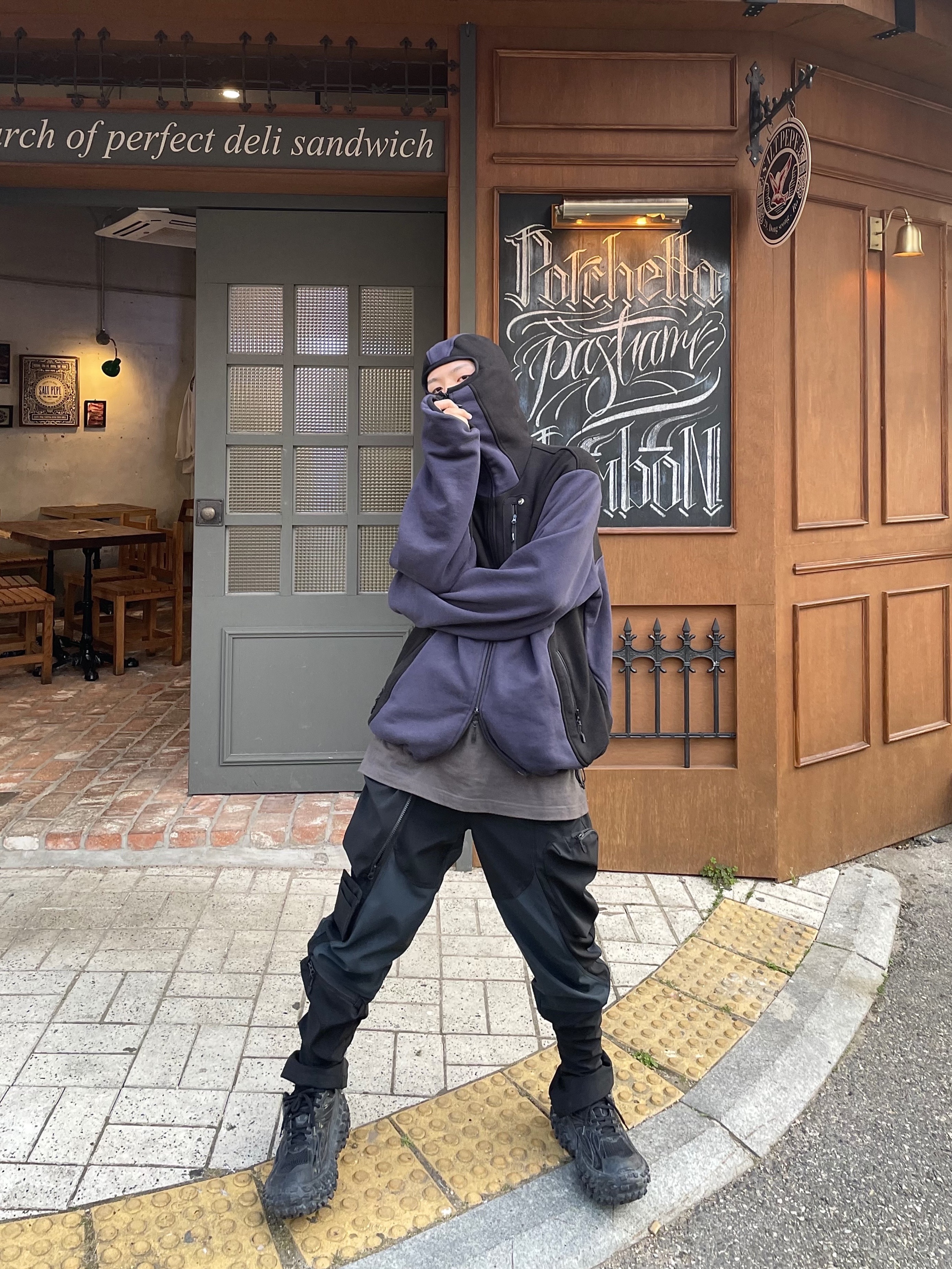 Undermycar Marshall Chest Pocket Balaclava Zip-Up Night Shadow Blue - 22SS, Undermycar Bucky Multi Pocket Dynamic Pants Dark Forest - 22SS 착용 스타일