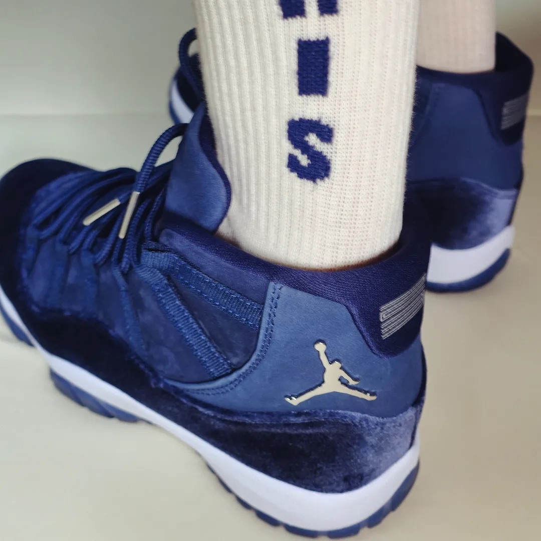 (W) Jordan 11 Retro Midnight Navy 착용 스타일 - 5