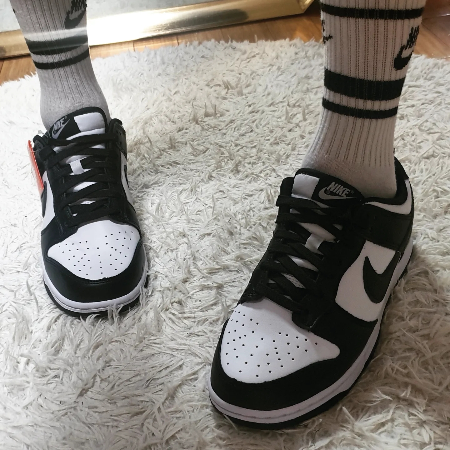 Nike Dunk Low Retro Black 착용 스타일 - 2