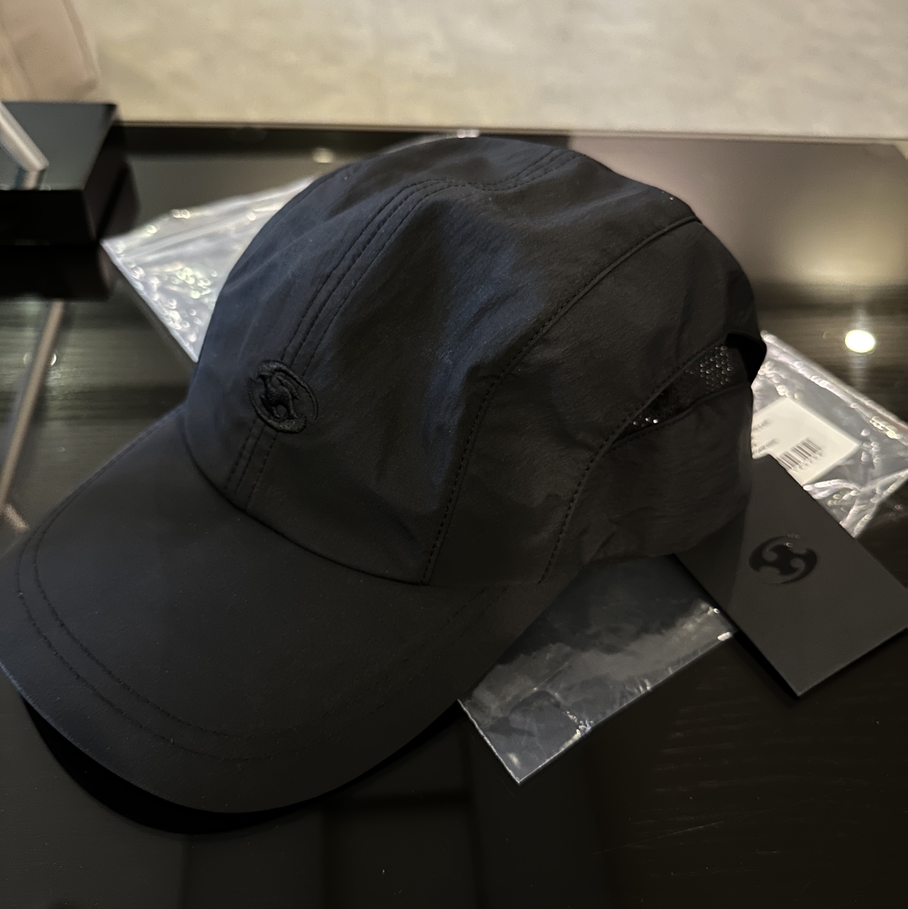 Sansan Gear Nylon Wing Cap Black - 22FW 착용 스타일