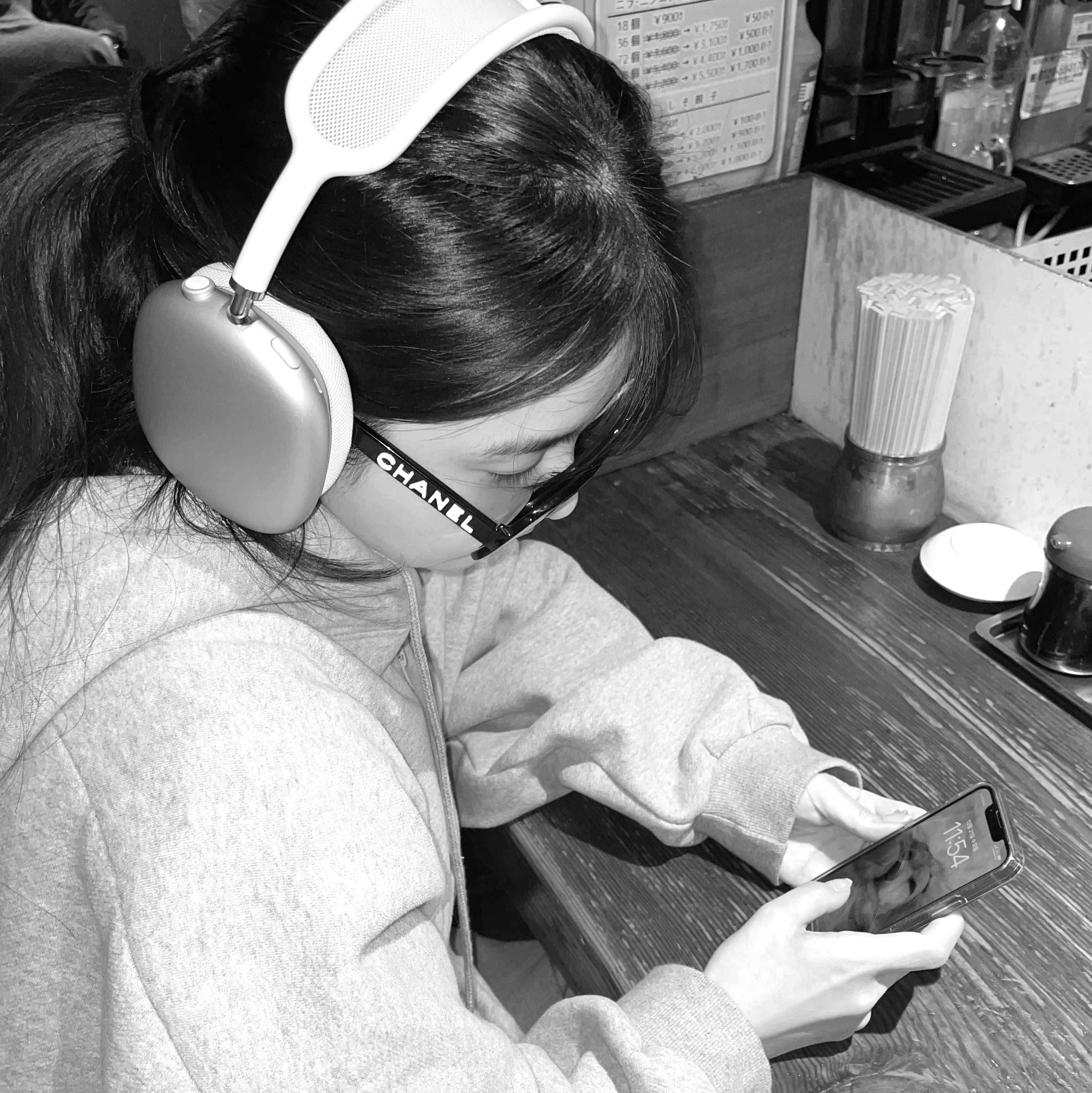 Apple AirPods Max Lightning Silver (Korean Ver.) 착용 스타일