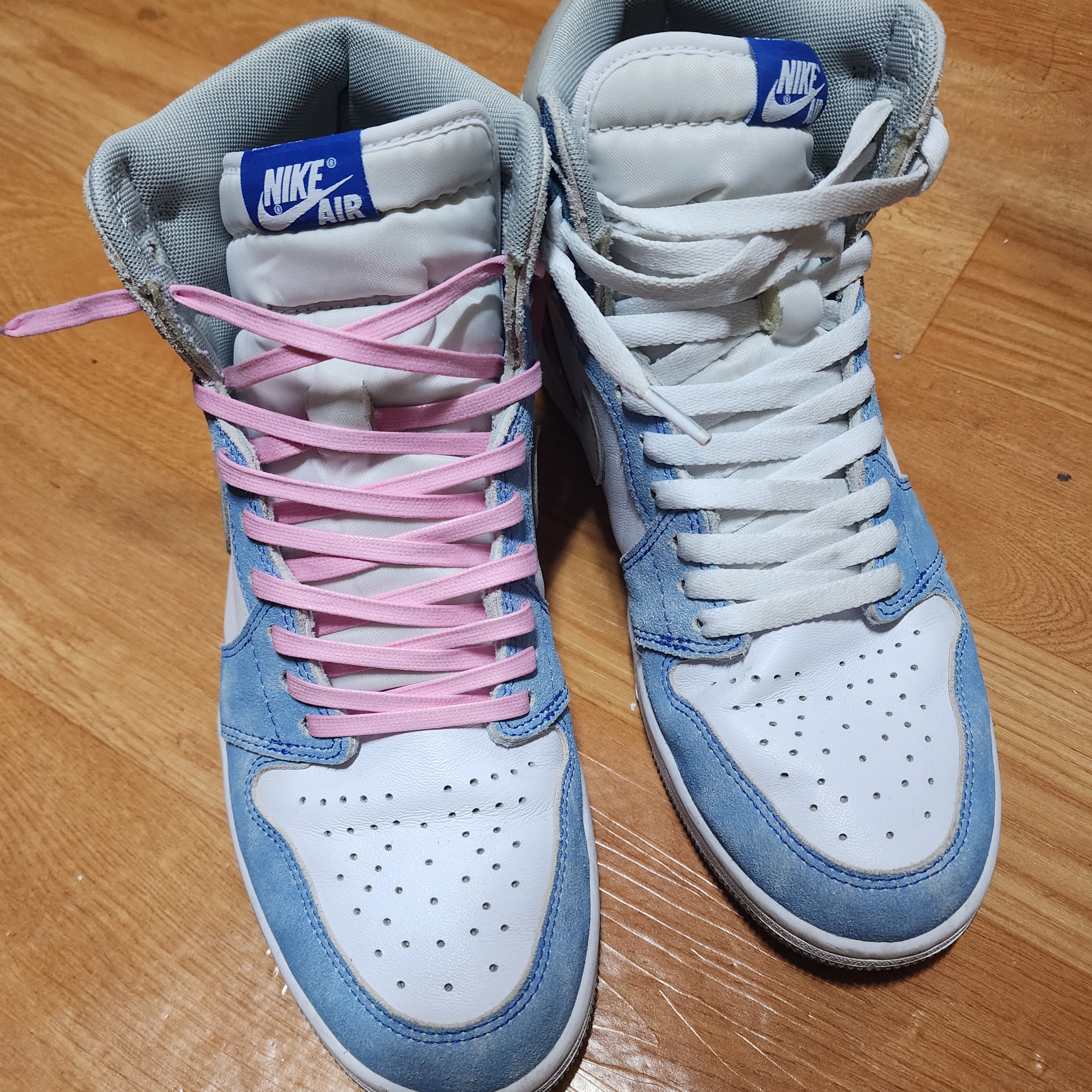 Jordan 1 Retro High OG Hyper Royal 착용 스타일