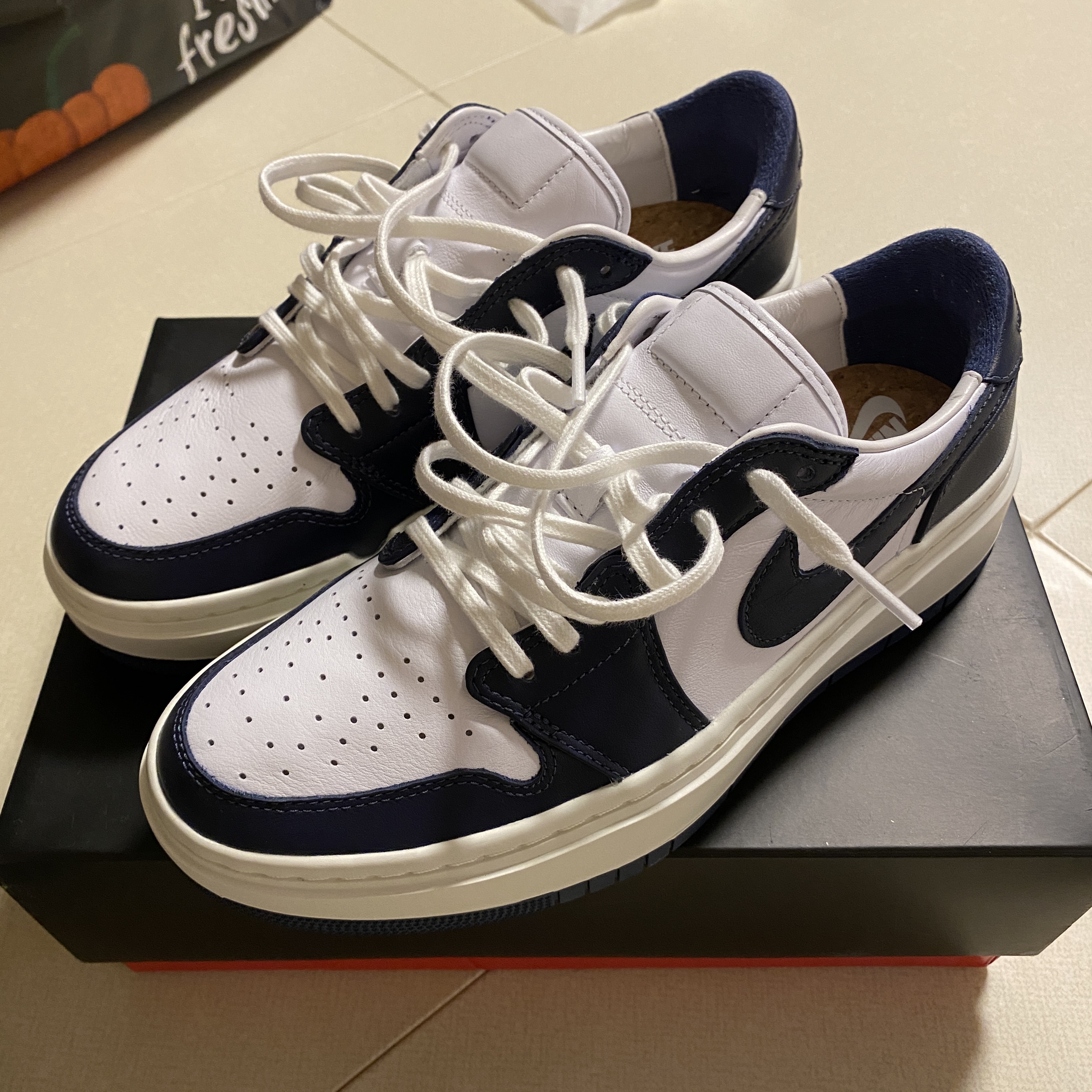 (W) Jordan 1 Elevate Low Midnight Navy 착용 스타일