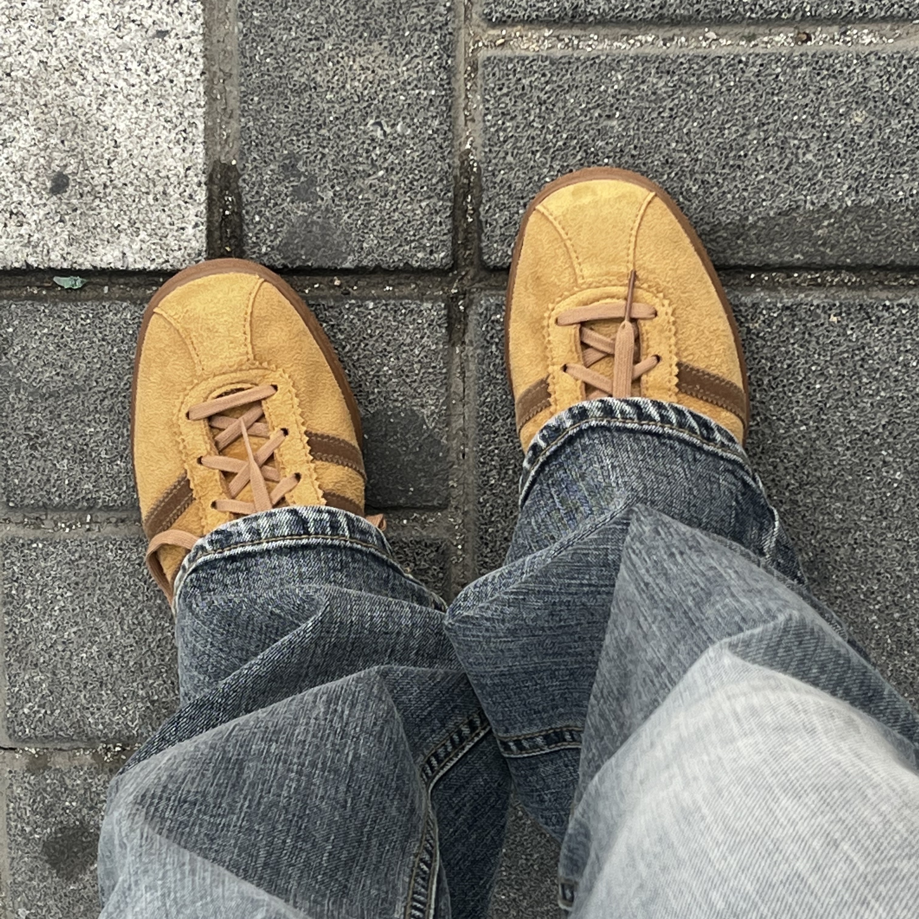 Adidas Tobacco Gruen Mesa Brown Desert 착용 스타일 - 2