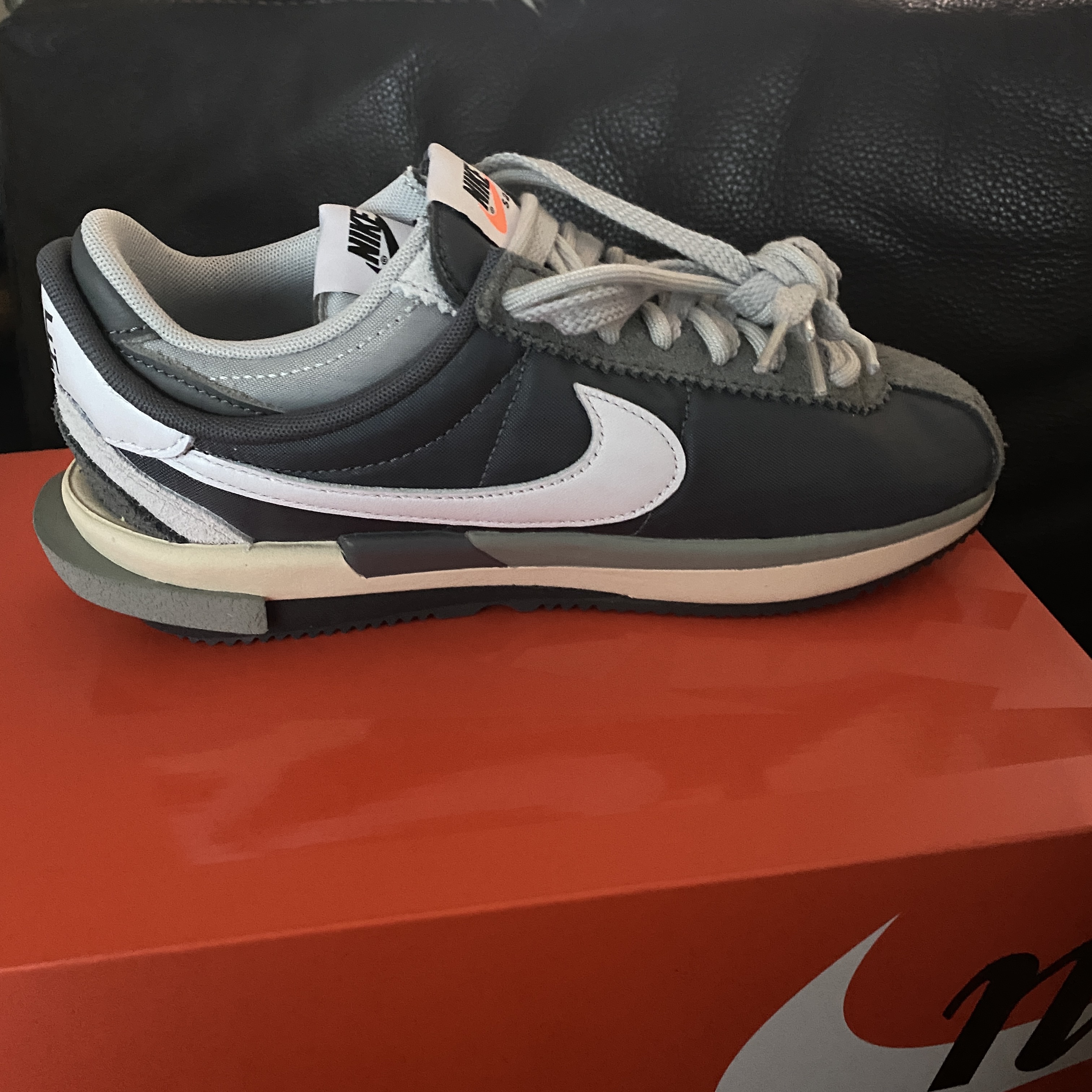 Nike x Sacai Zoom Cortez SP Iron Grey 착용 스타일 - 4