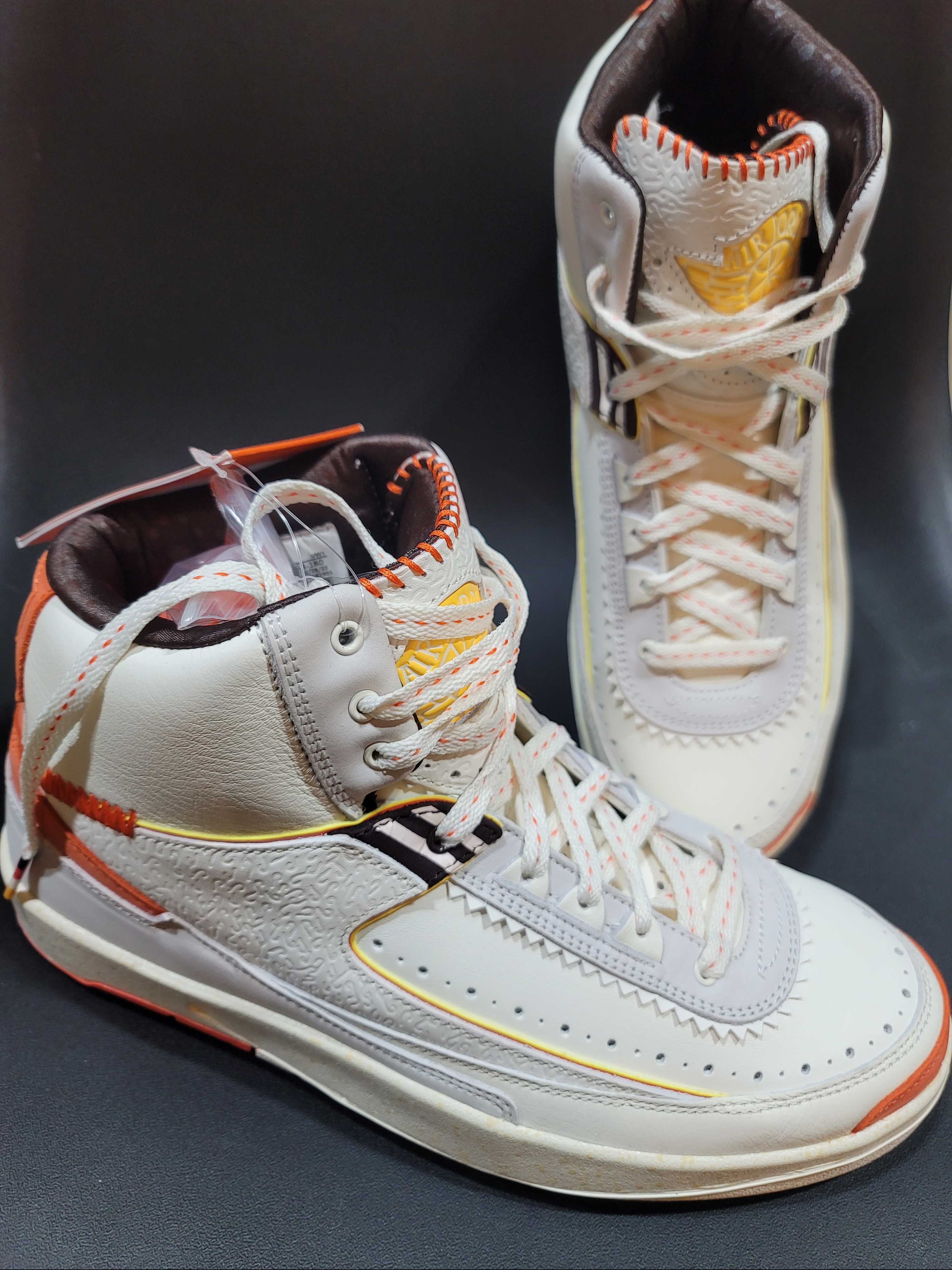 Jordan 2 x Maison Chateau Rouge Retro SP Orange and Sail, Jordan x Maison Chateau Rouge Flight Jacket Brown Basalt - Asia 착용 스타일 - 5