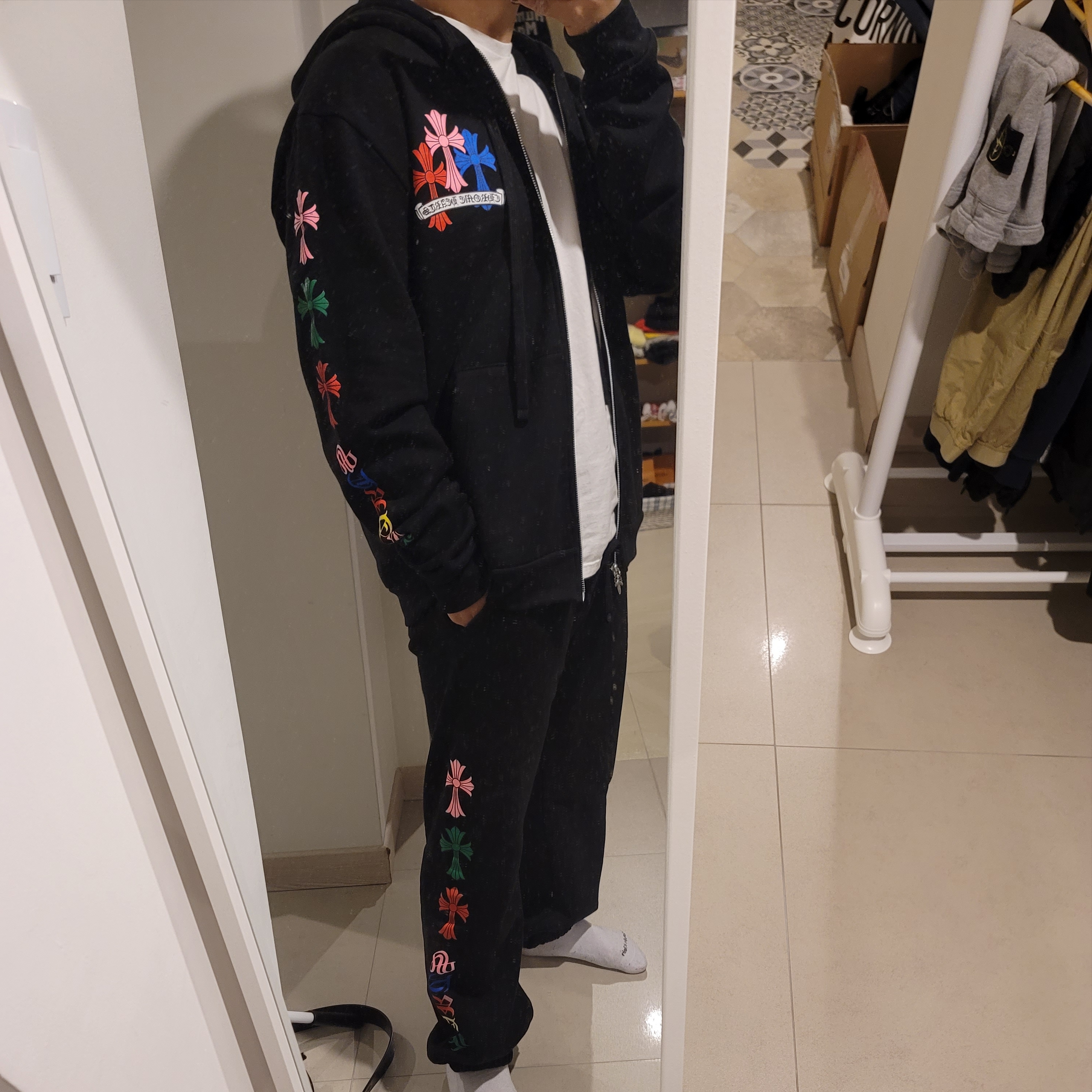 Chrome Hearts Multi Color Cross Fleece Zip-Up Hoodie Black 착용 스타일 - 3
