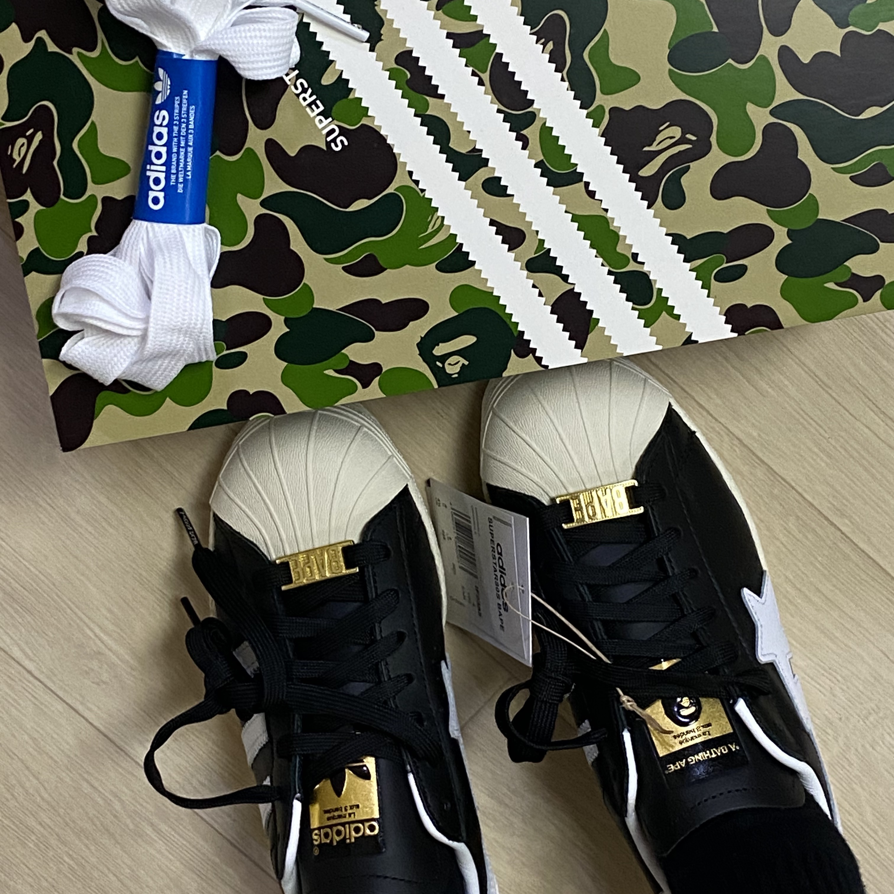 Adidas x BAPE Superstar 80s Core Black Off White 착용 스타일