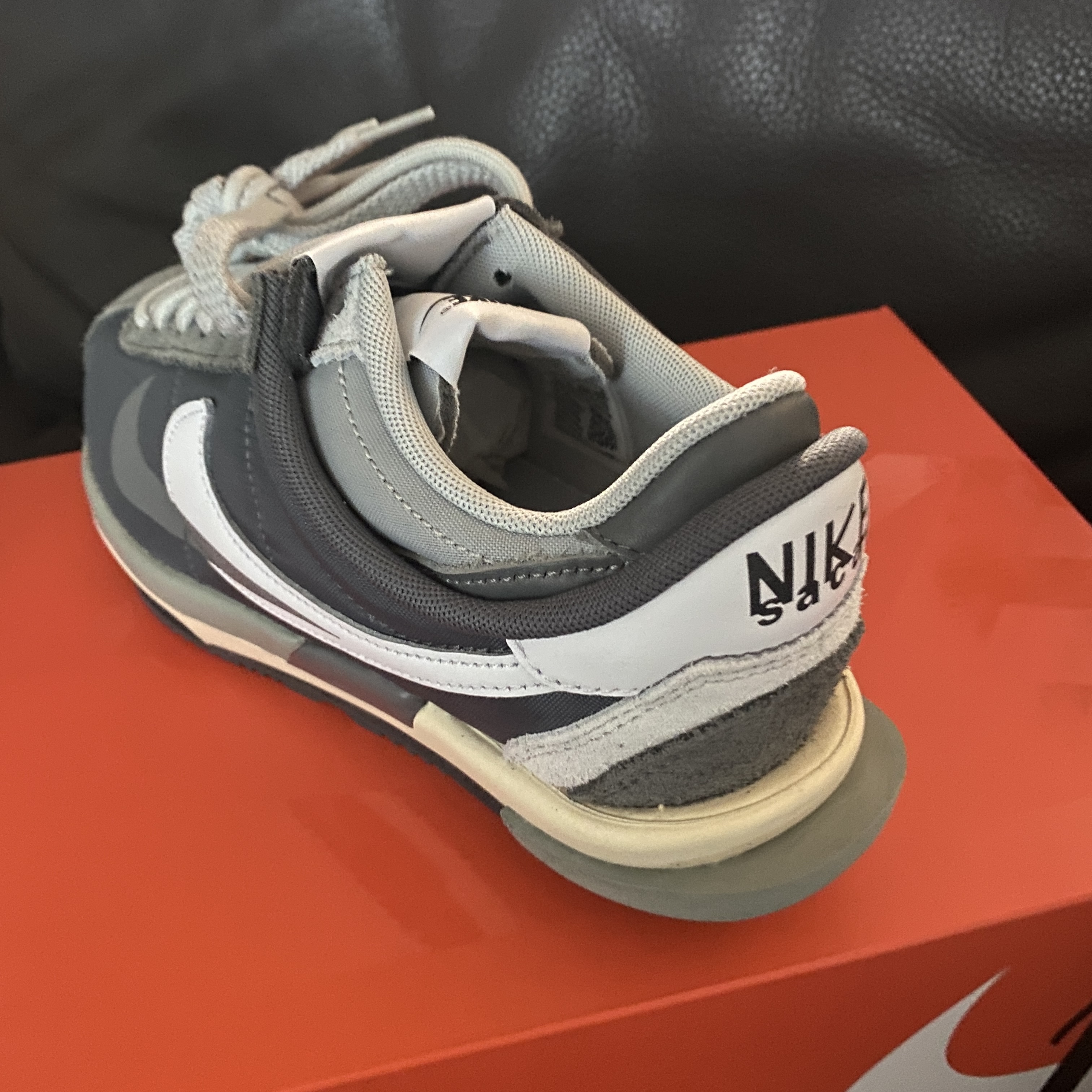 Nike x Sacai Zoom Cortez SP Iron Grey 착용 스타일 - 3