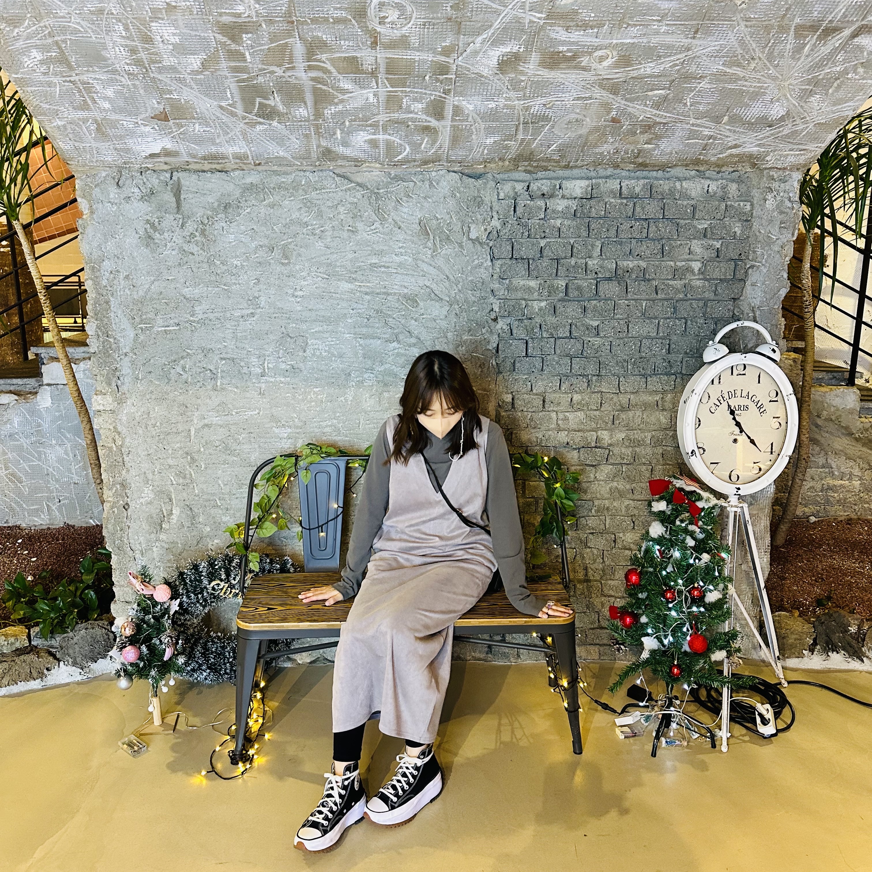 Converse Run Star Hike Hi Black White Gum 착용 스타일 - 4