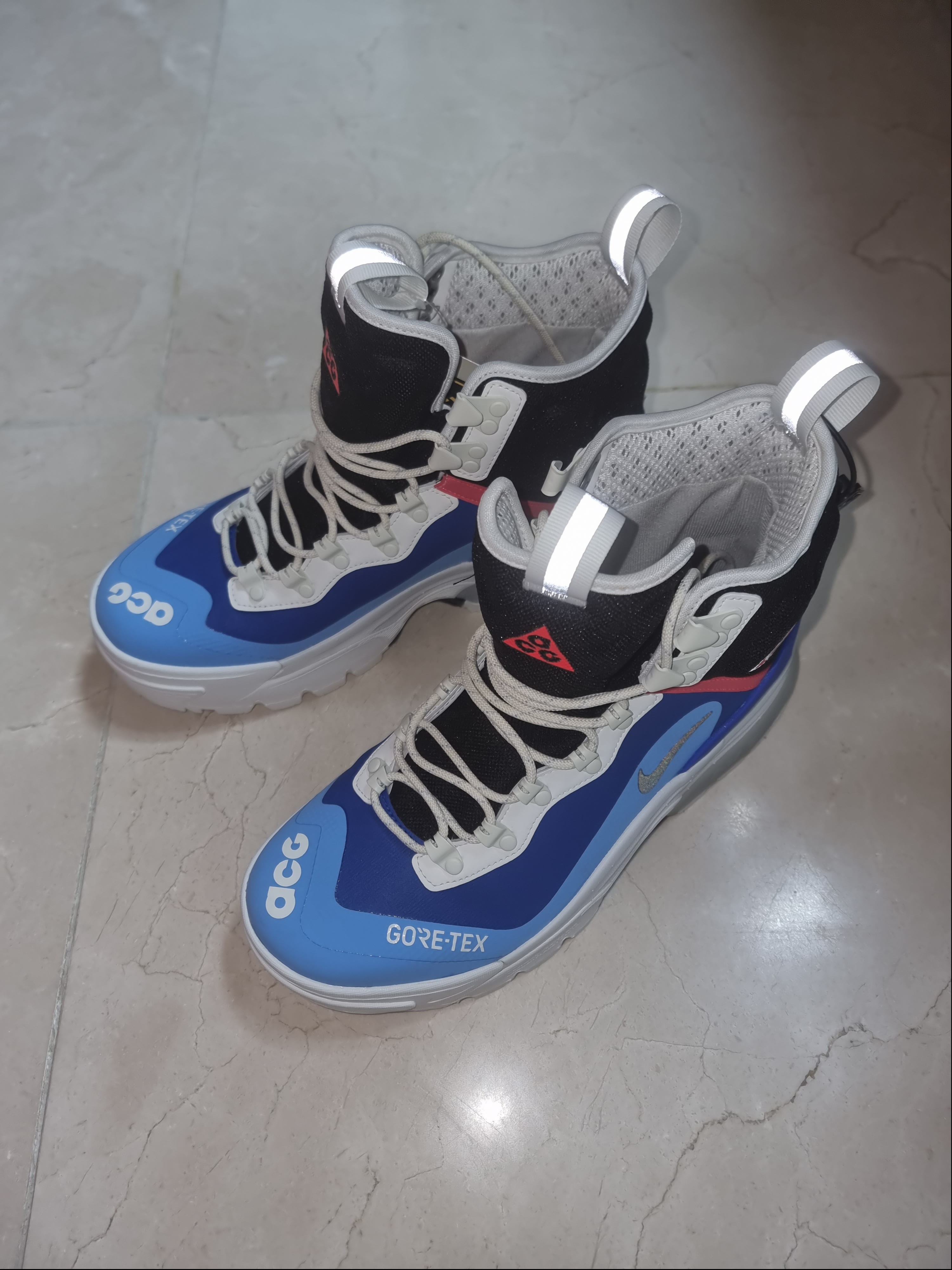 Nike ACG Air Zoom Gaiadome Gore-Tex Hyper Royal 착용 스타일 - 2