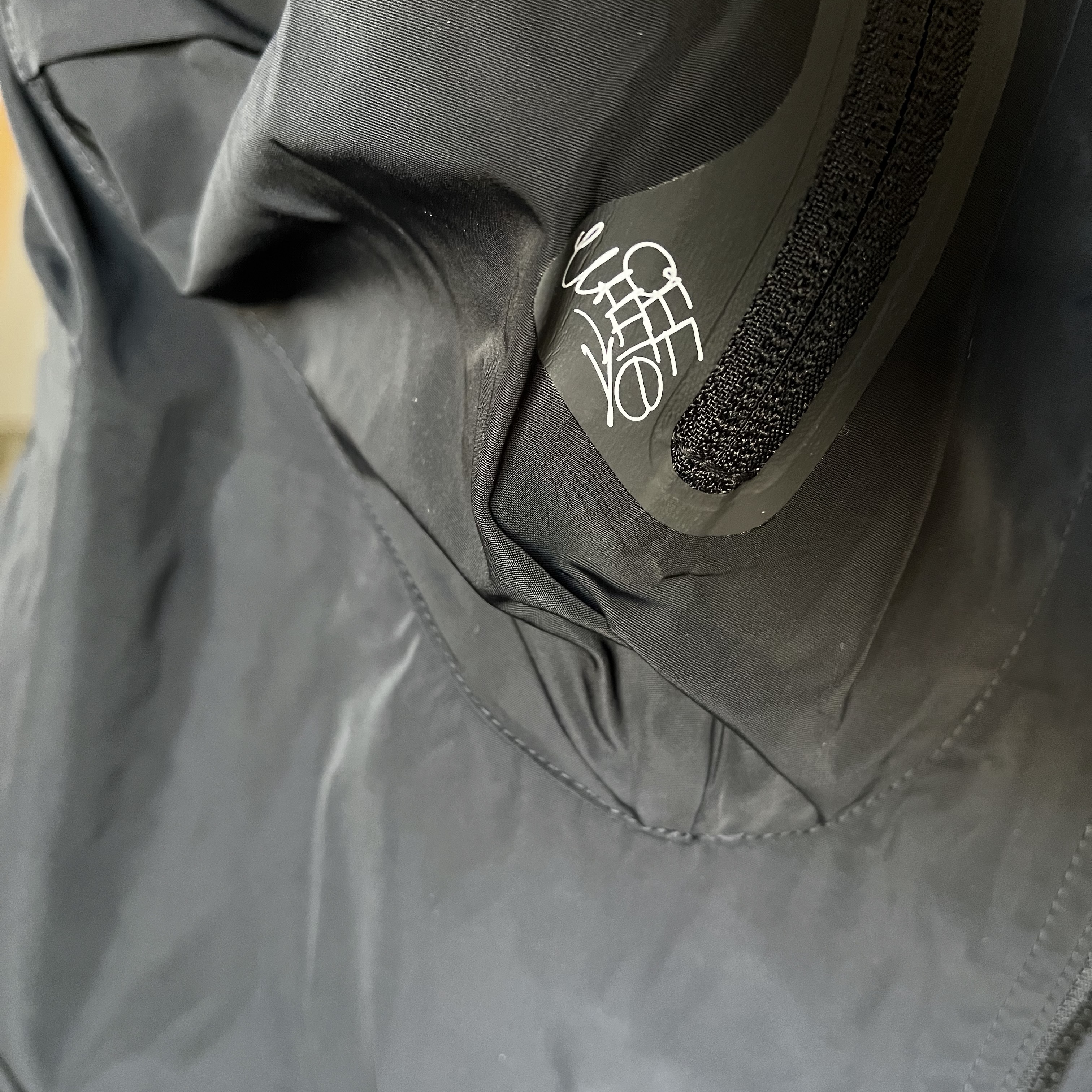 Nike x Off-White NRG Track Jacket Black - Asia, Nike ACG Terra Antarktik Gore-Tex Summit White 착용 스타일 - 2