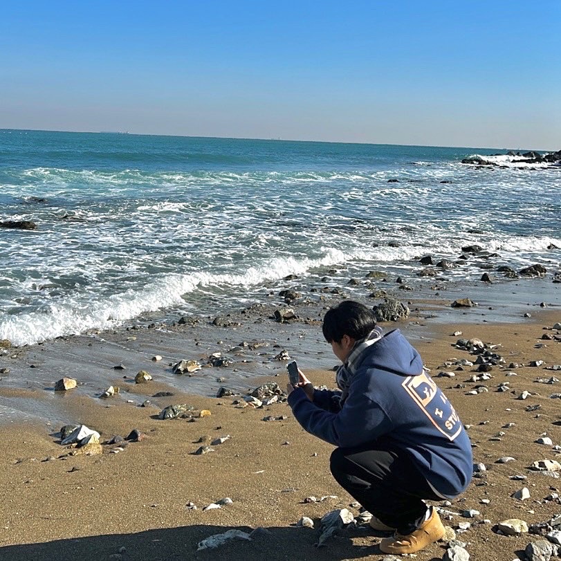 Nike Air Force 1 '07 WB Flax, IAB Studio x Obey Eyes Icon Hoodie Oceana 착용 스타일