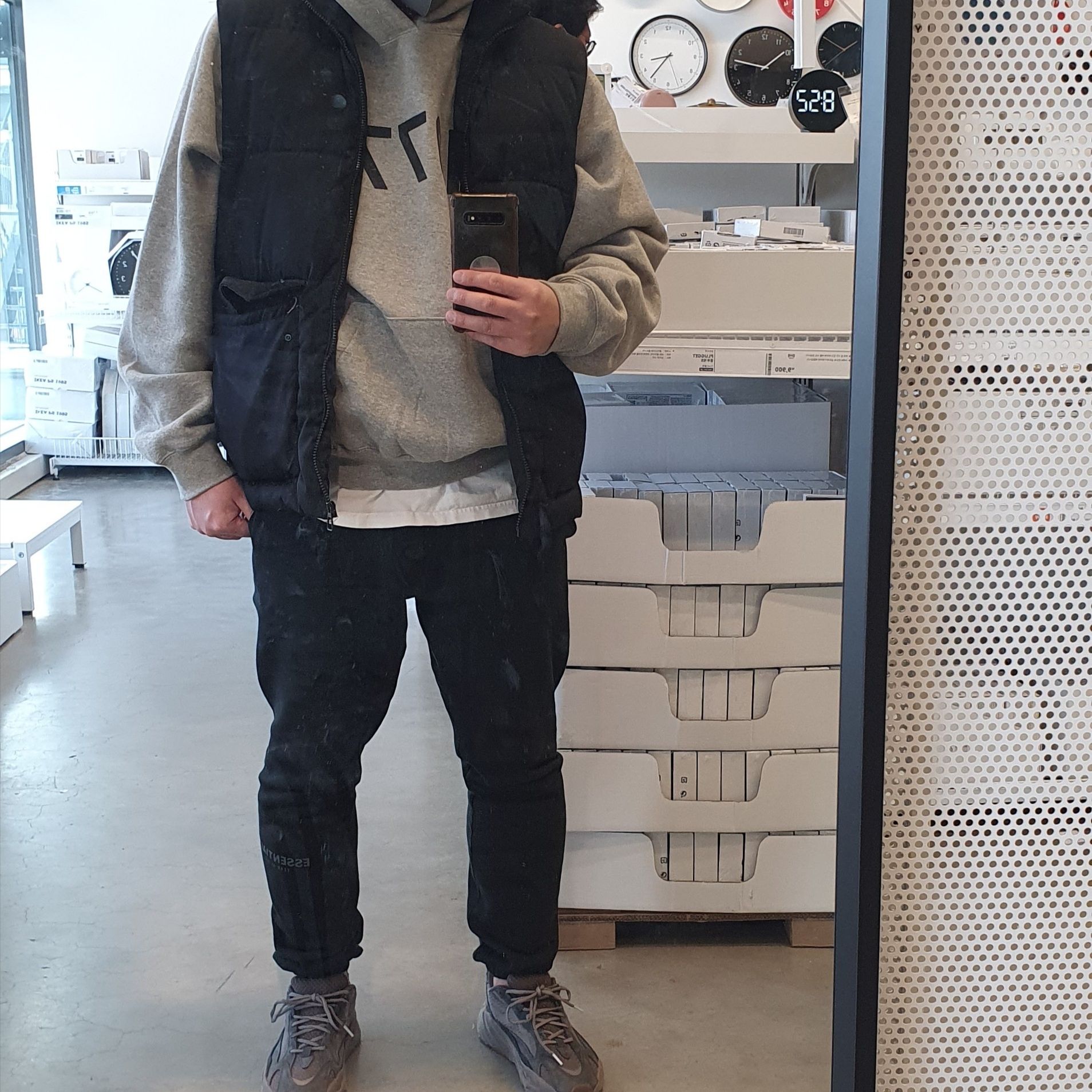 Essentials 1977 Hoodie Dark Oatmeal - 22SS, Adidas Yeezy Boost 700 V2 Mauve 착용 스타일