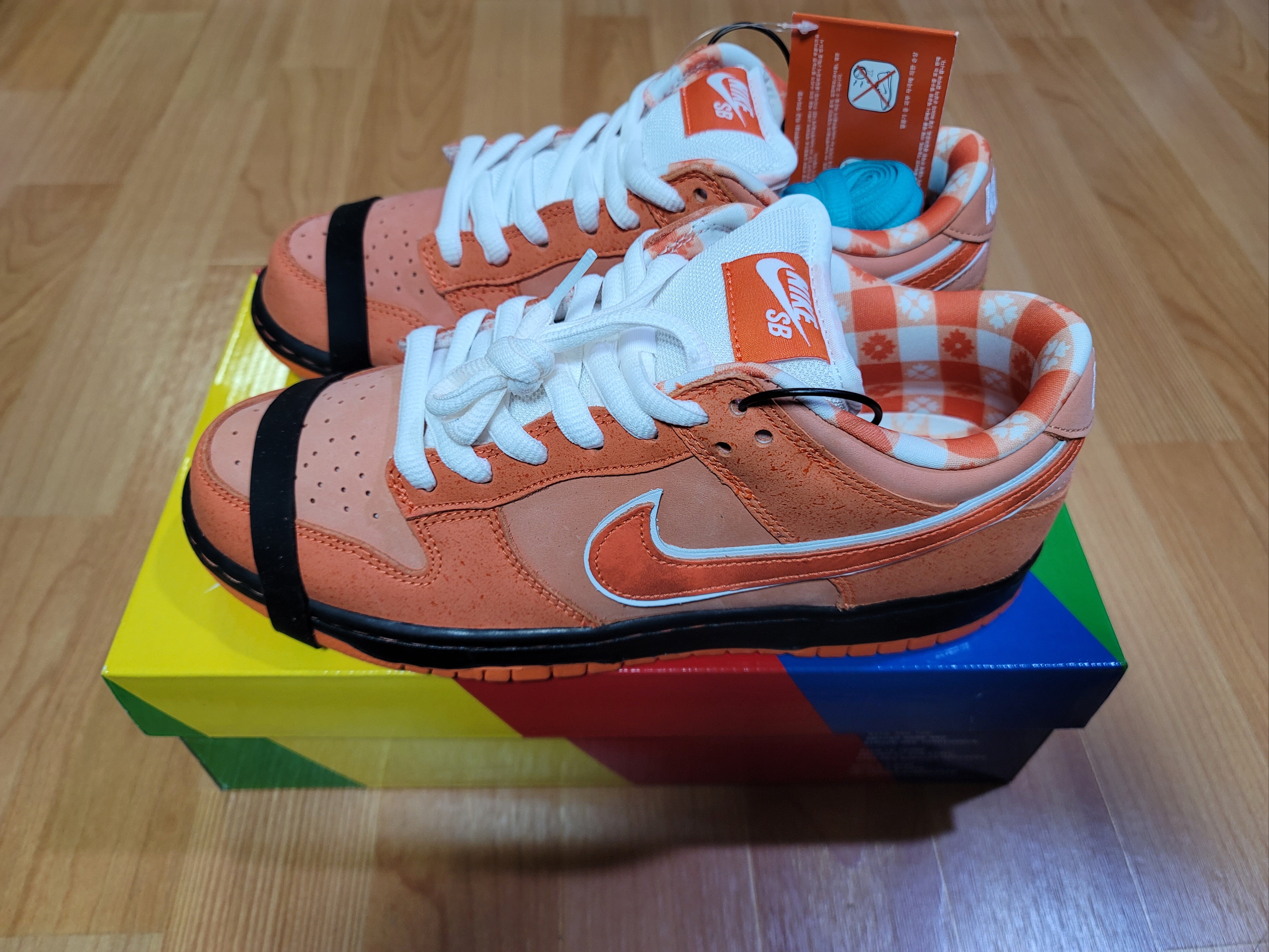Nike x Concepts SB Dunk Low Orange Lobster (Regular Box) 착용 스타일 - 2
