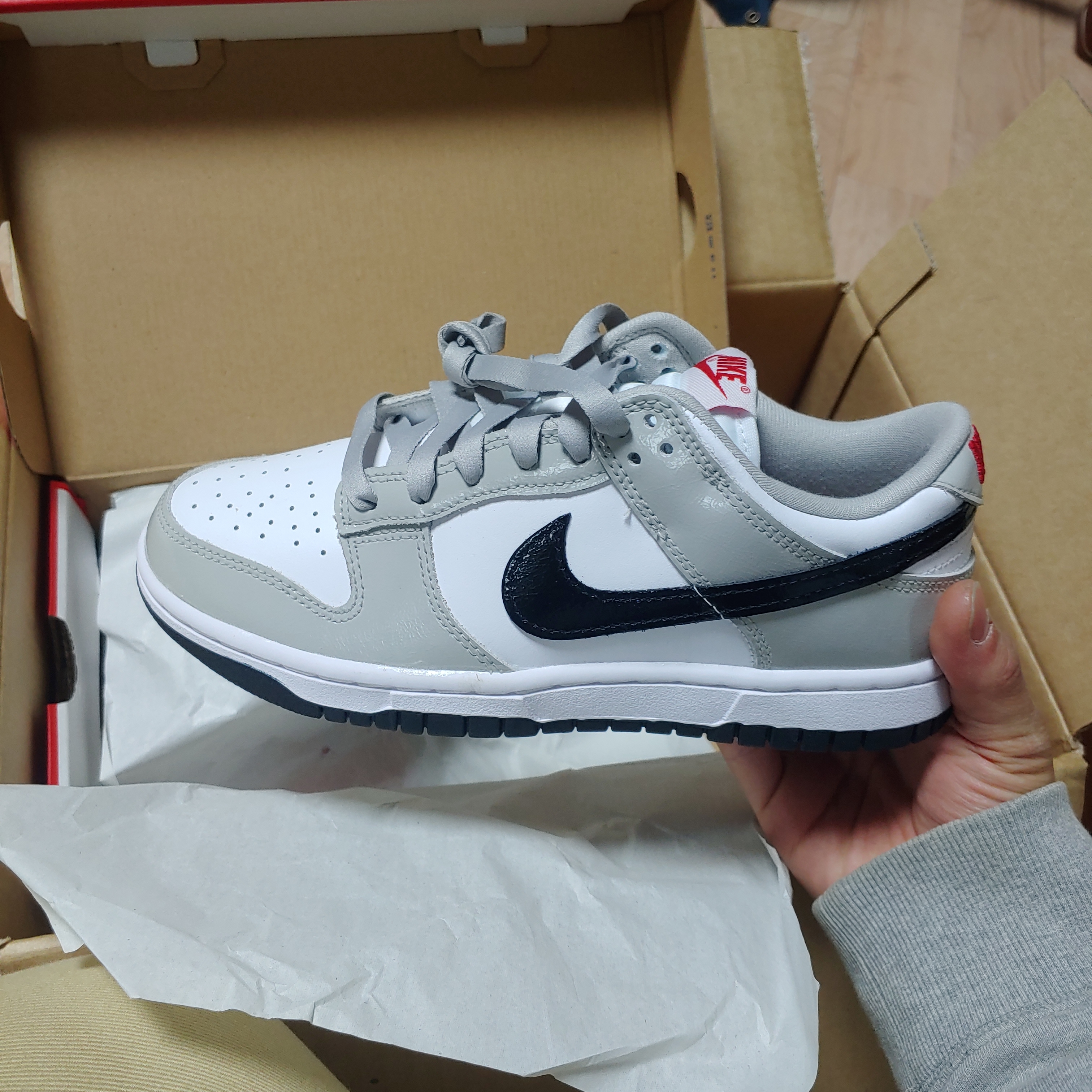 (W) Nike Dunk Low Essential Light Iron Ore Black 착용 스타일