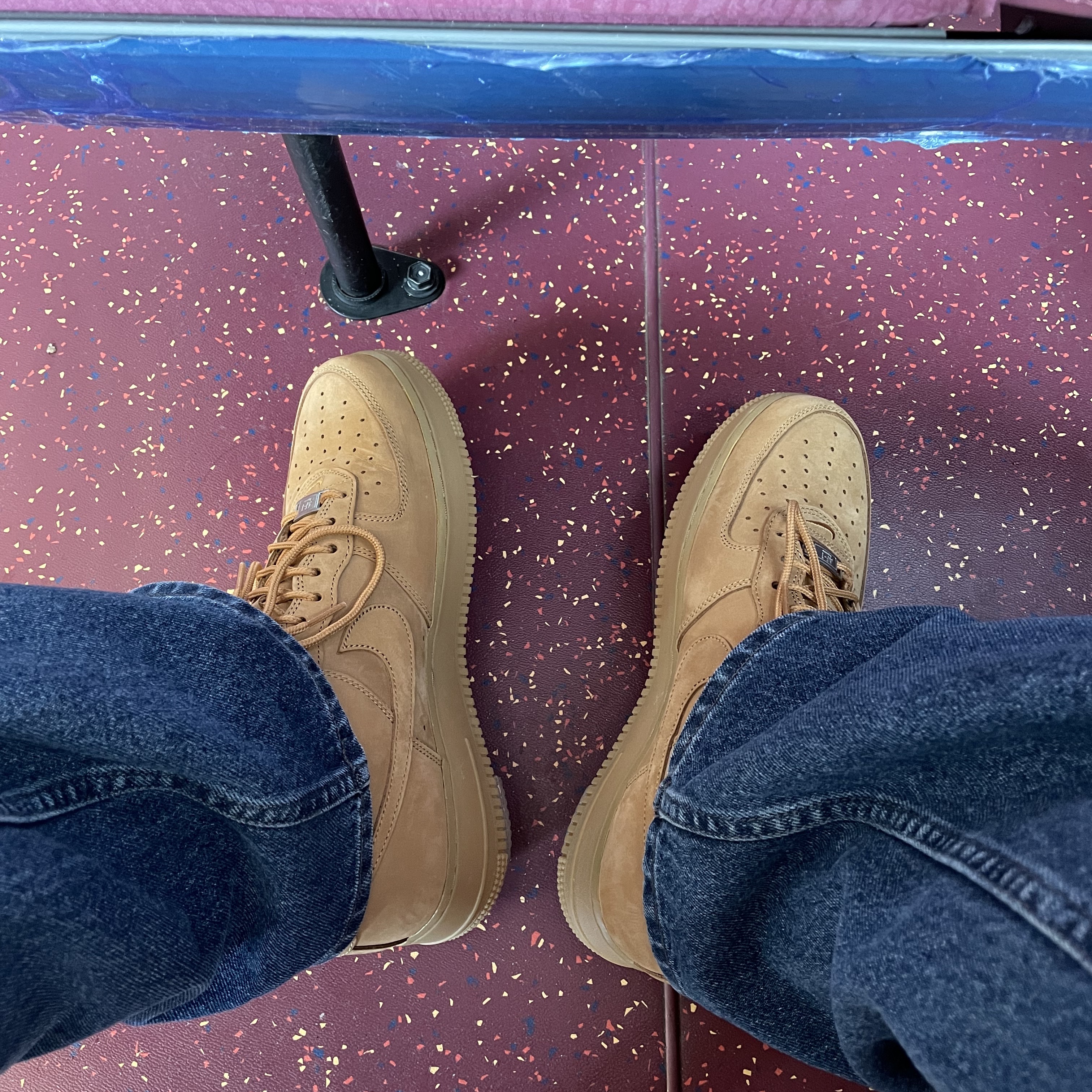 Nike x Supreme Air Force 1 Low Flax 착용 스타일