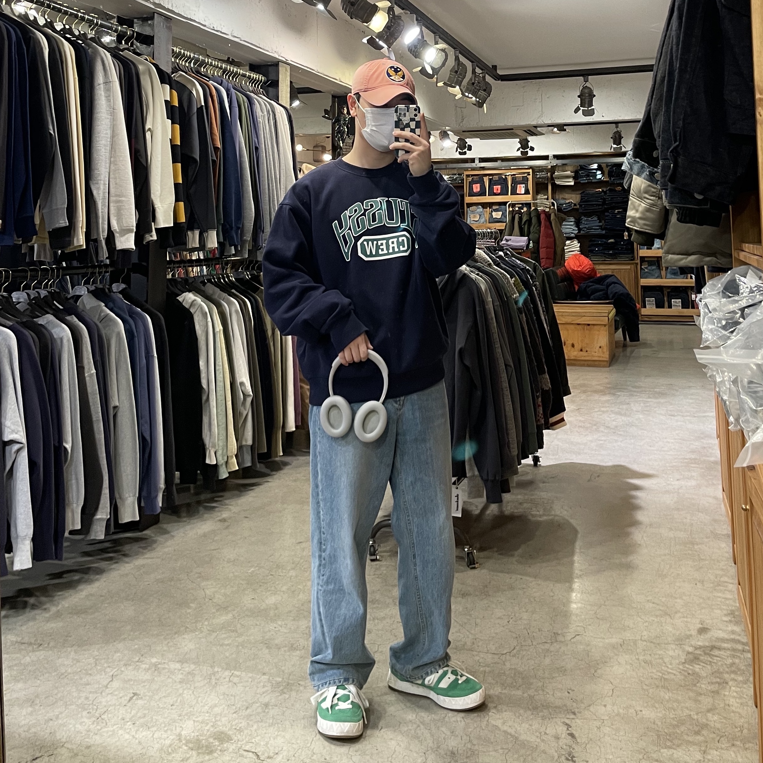 Stussy Crew Navy, Adidas Adimatic Green 착용 스타일