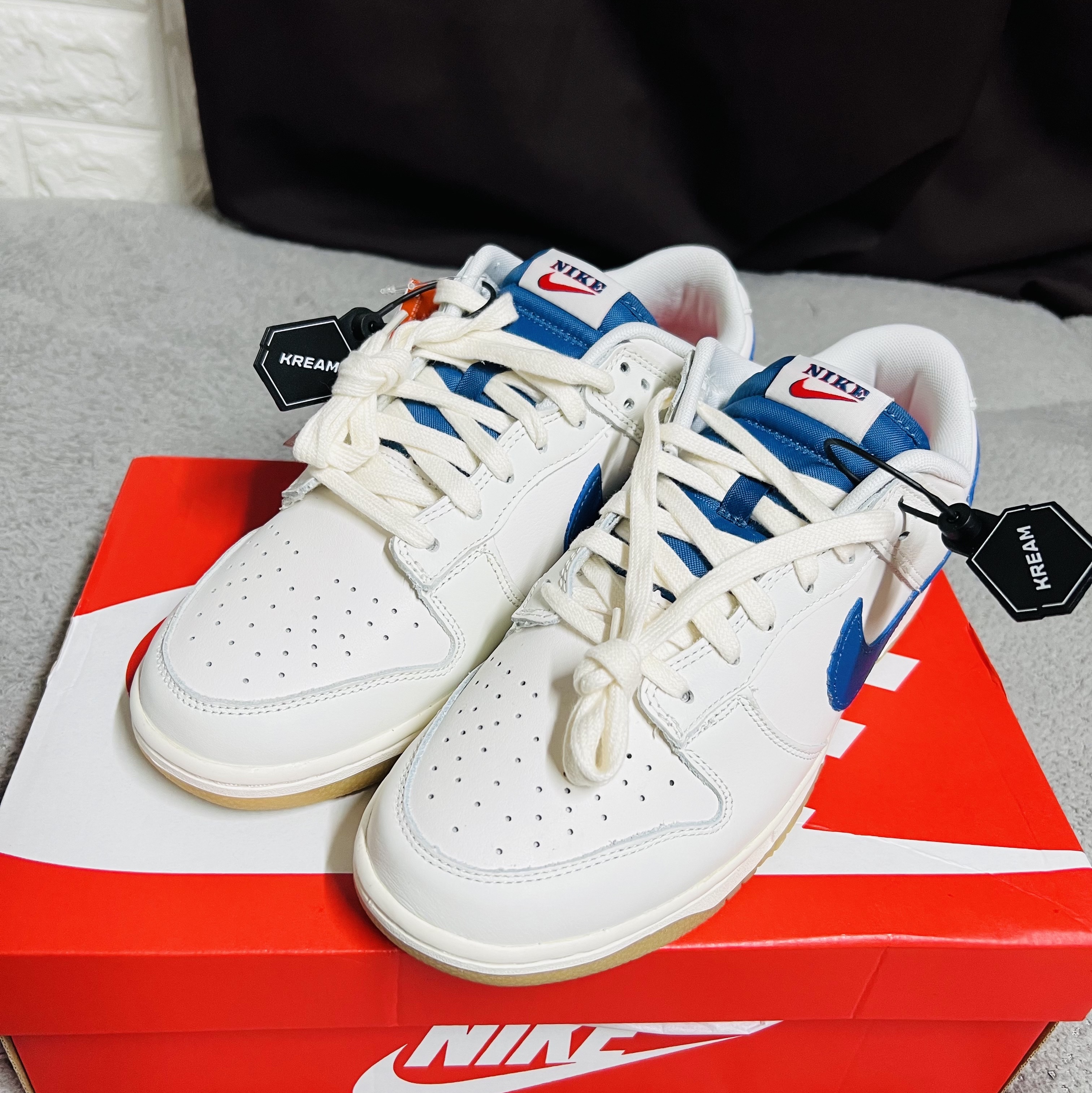 Nike Dunk Low SE Sail Dark Marina Blue 착용 스타일 - 2