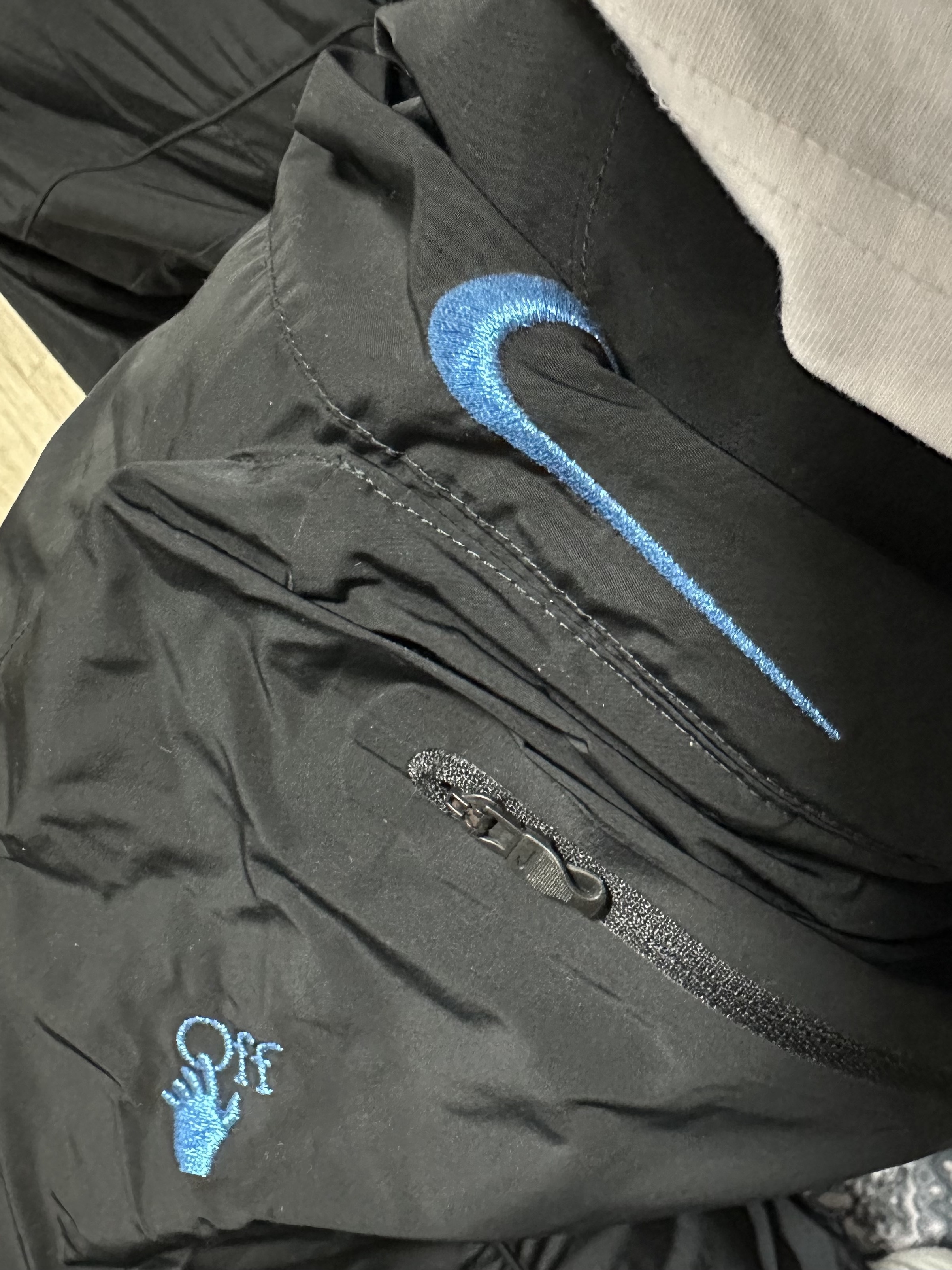 Nike x Off-White NRG Track Suit Black - Asia, Nike x Off-White NRG Track Pants Black - Asia 착용 스타일 - 1