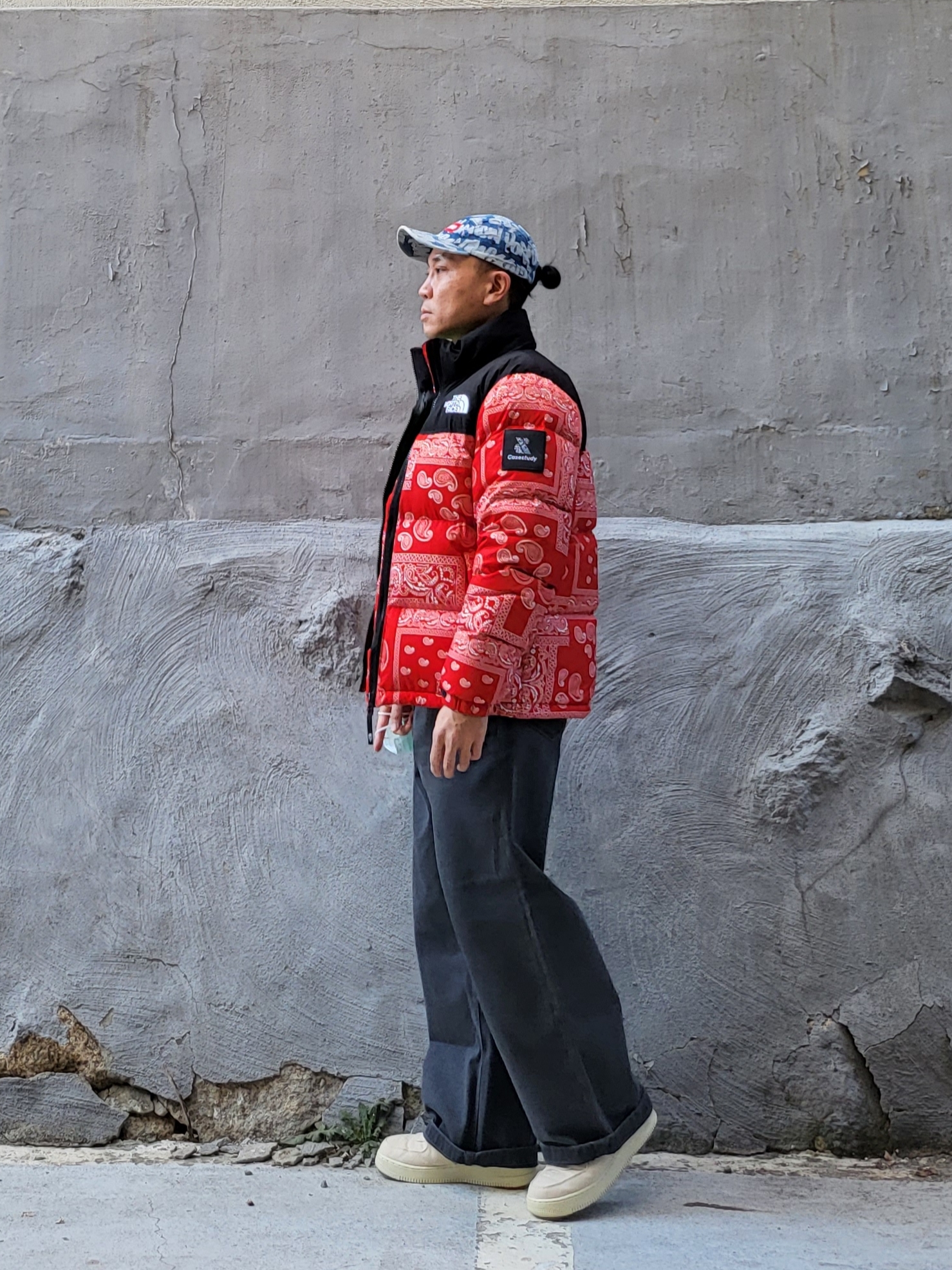 Supreme Fat Tip Jacquard Denim Camp Cap Blue - 22SS, The North Face Nuptse Down Jacket Red 착용 스타일
