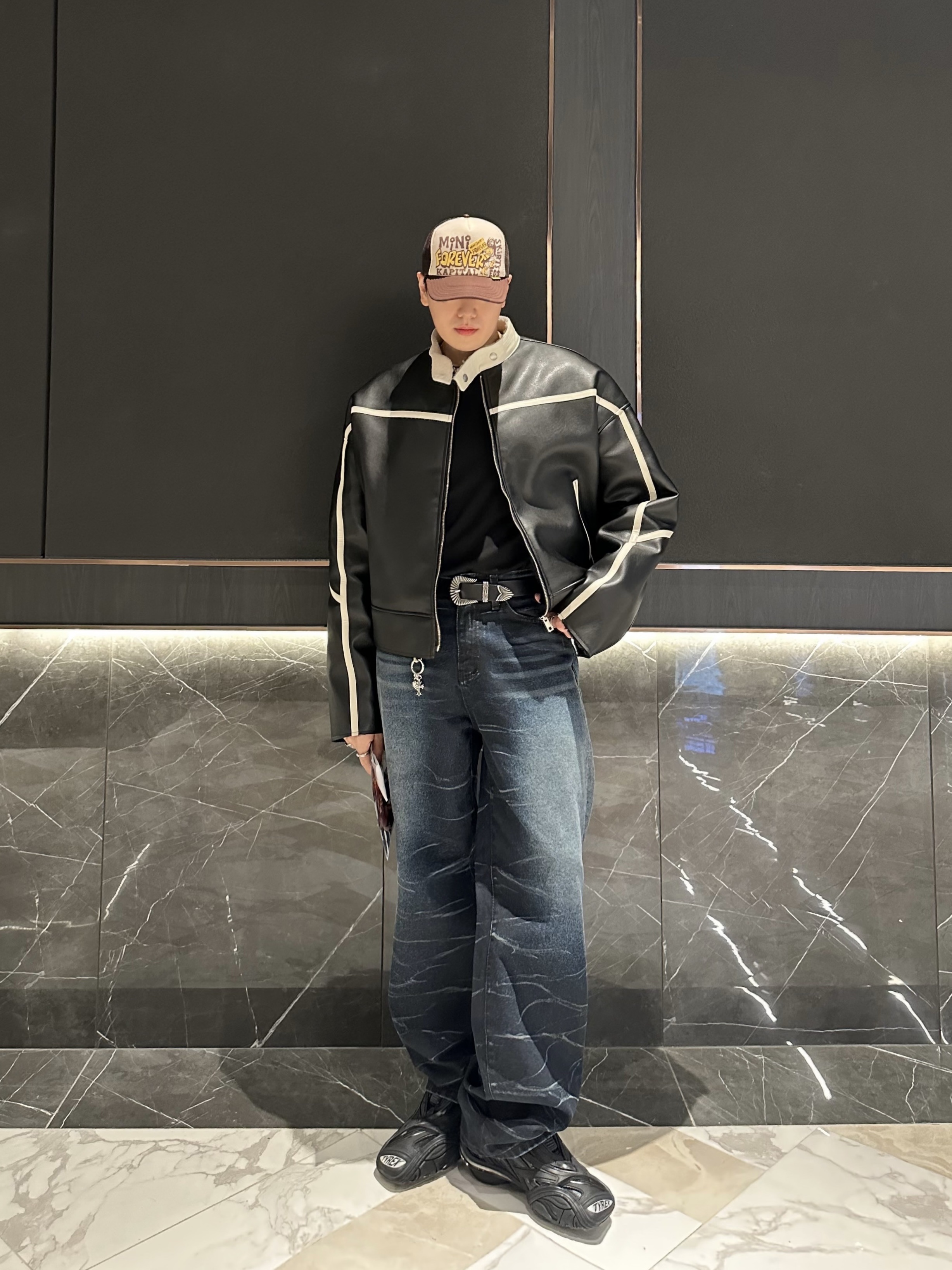 Balenciaga Tyrex Sneakers Black, Kapital Century Denim Coating Service Cap Gray 착용 스타일 - 1