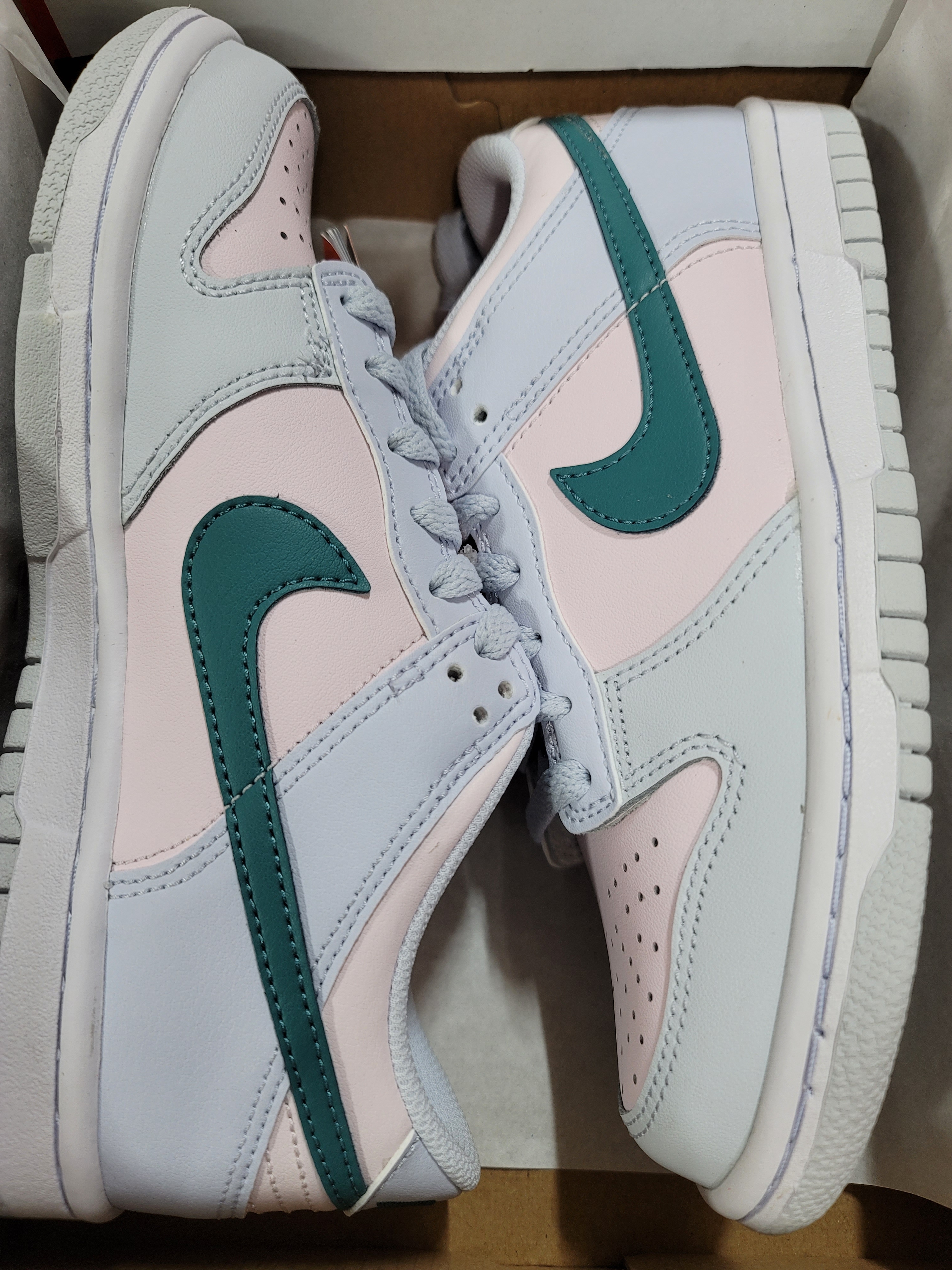 (GS) Nike Dunk Low Football Grey Mineral Teal 착용 스타일