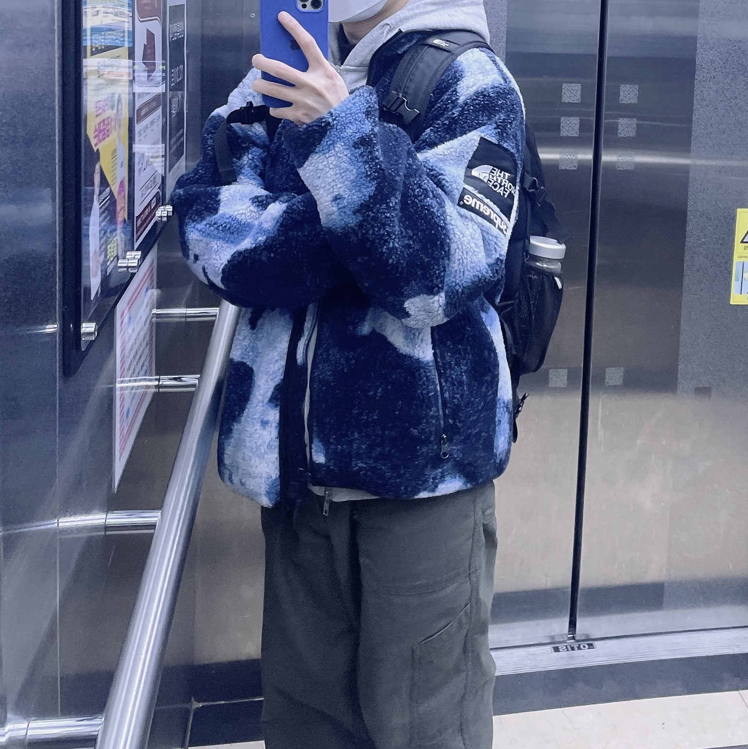 Supreme x The North Face Bleached Denim Print Fleece Jacket Indigo - 21FW 착용 스타일