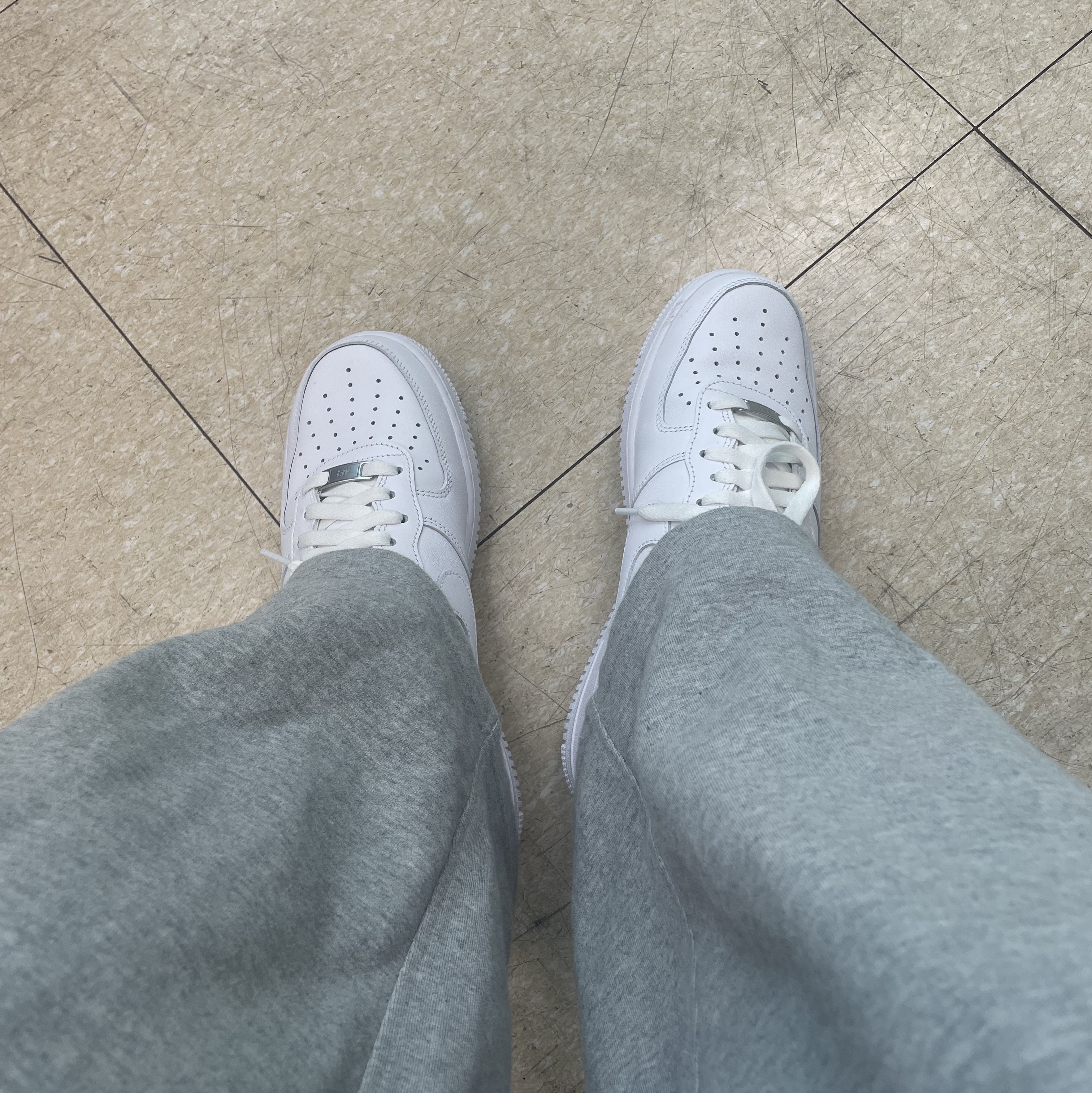 Nike Air Force 1 '07 Low White 착용 스타일