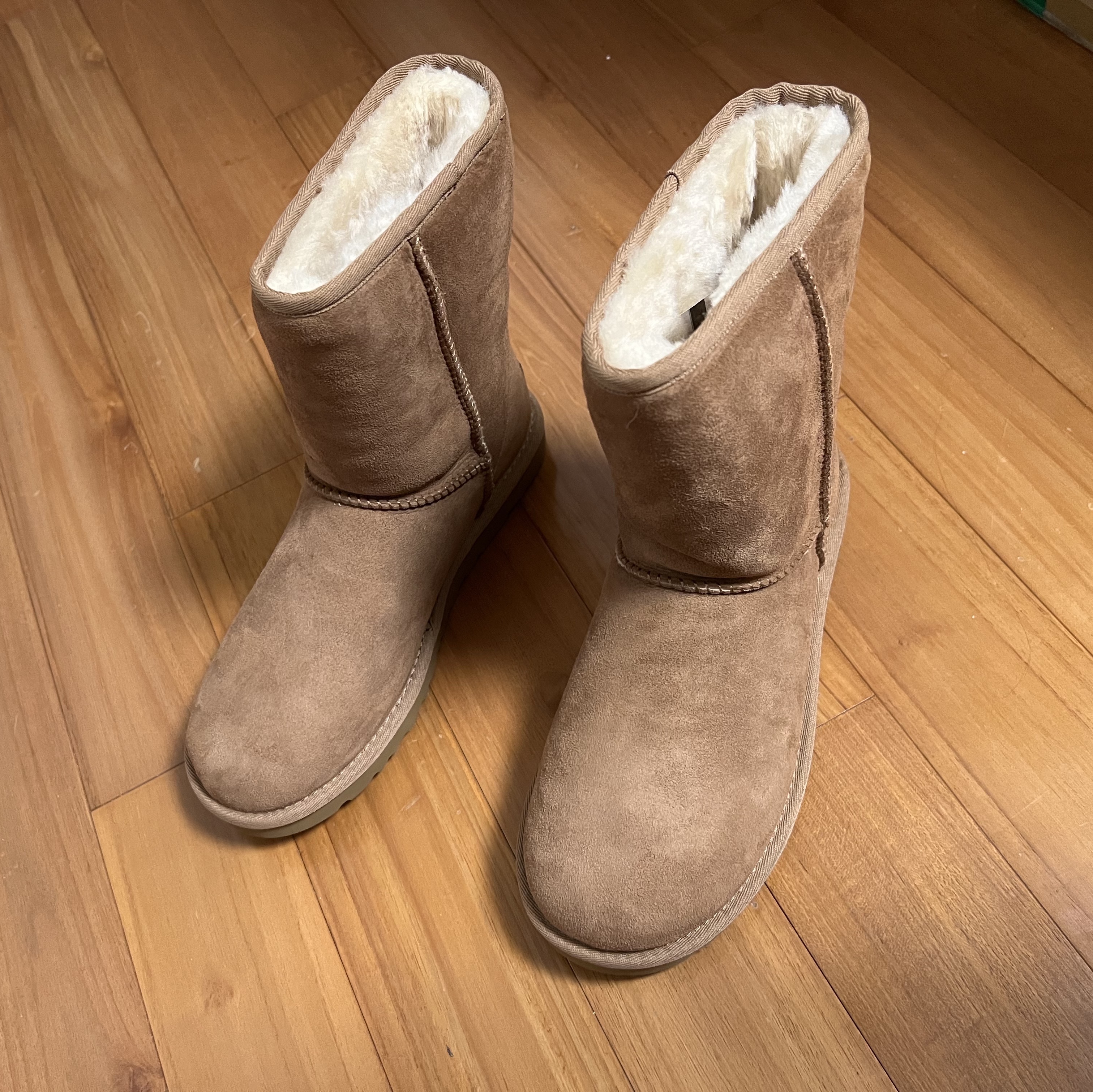 (W) UGG Classic Short II Boots Chestnut 착용 스타일