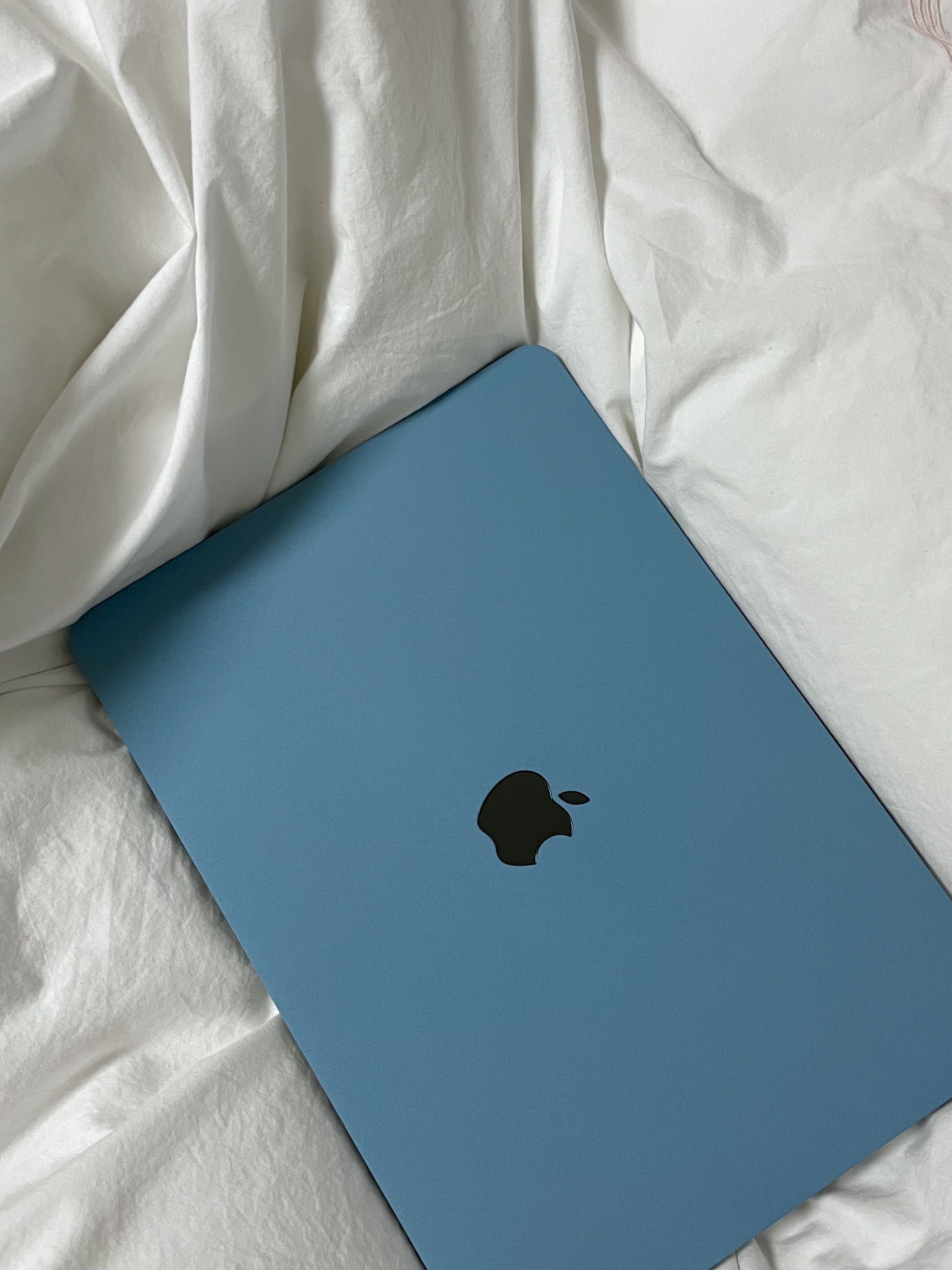 Apple 2022 MacBook Pro 13 M2 256GB SSD / 8GB RAM Space Gray (Korean Ver.) 착용 스타일